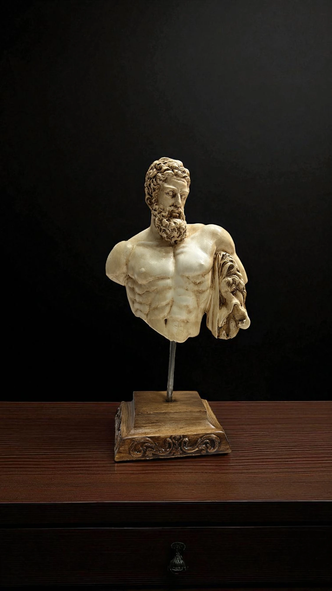 Antik Çağ Esintisi: Gücün Simgesi Herkül Büstü - Büyük Boy (36 cm)