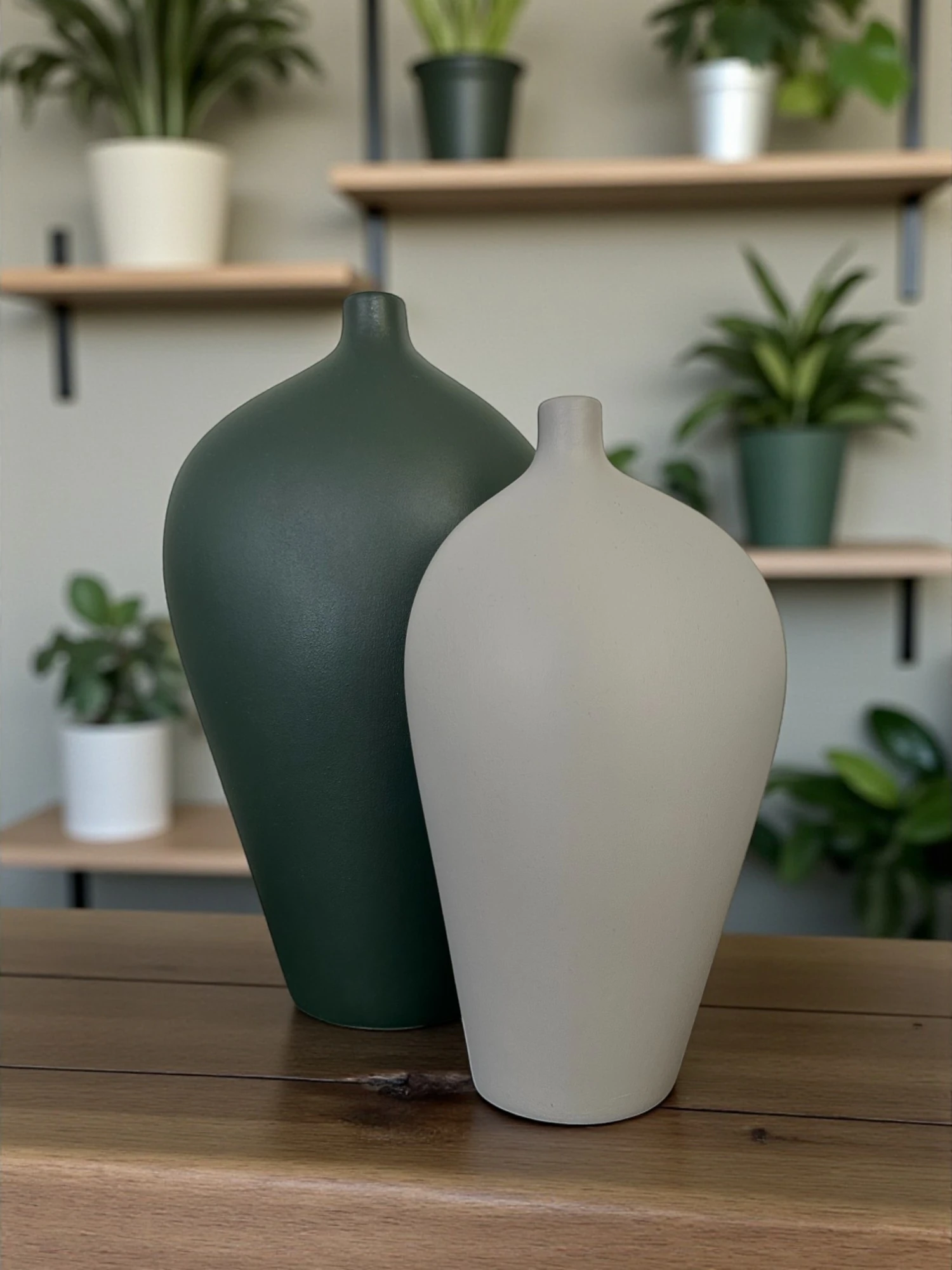 İskandinav Sadelik: Mat Dokulu İkili Seramik Vazo Seti (Yeşil & Gri)