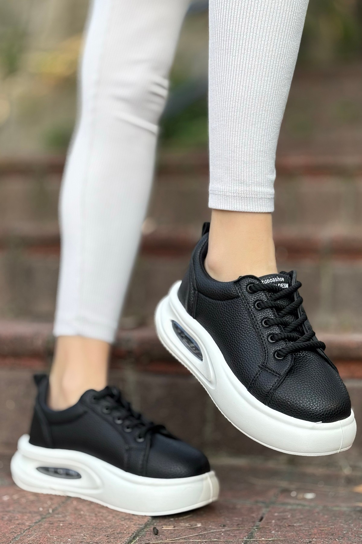 Awol 5750-DM Mat Deri Hava Taban Kadın Spor Ayakkabı - Siyah
