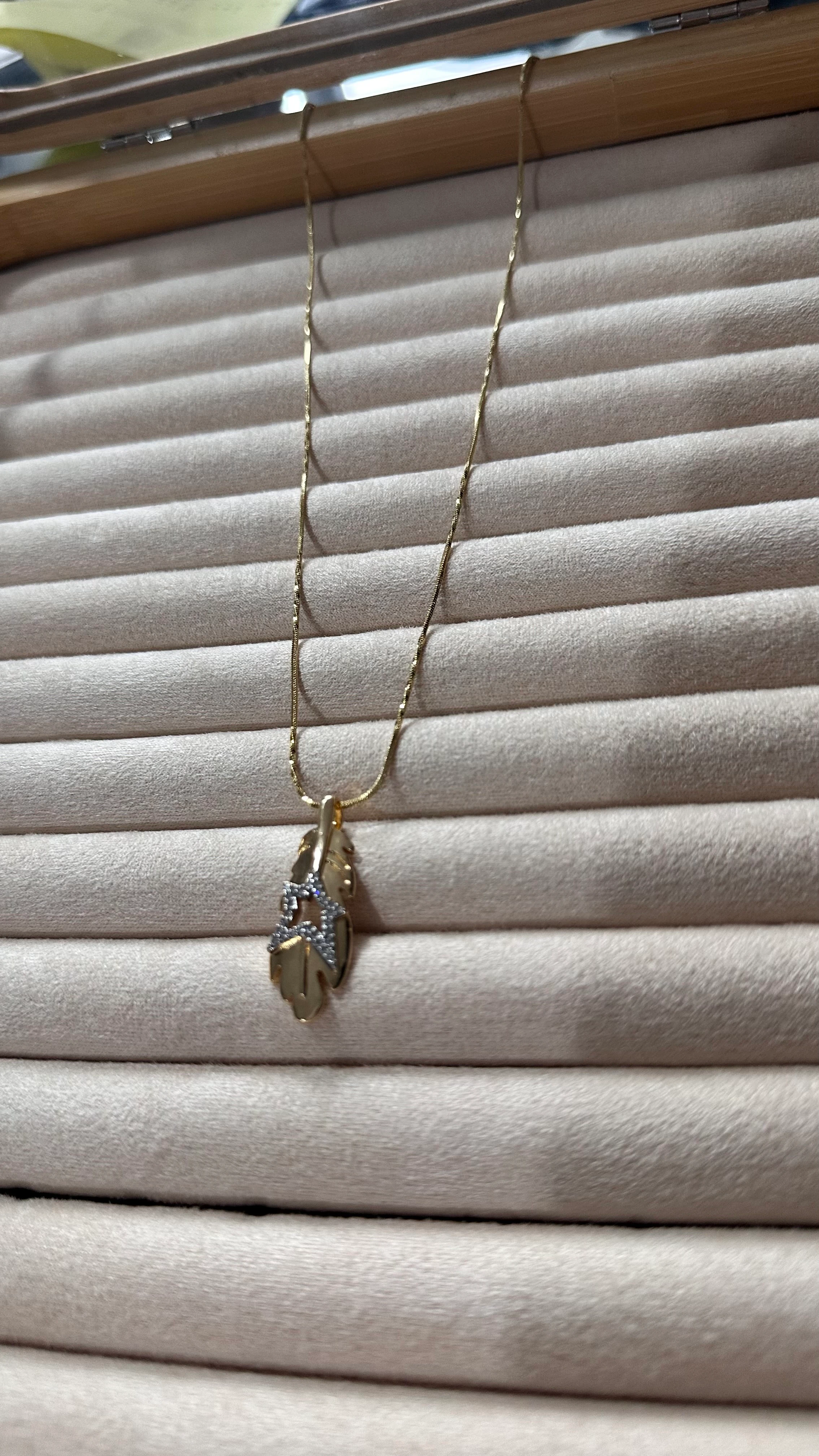 ithal marka tüy model kolye