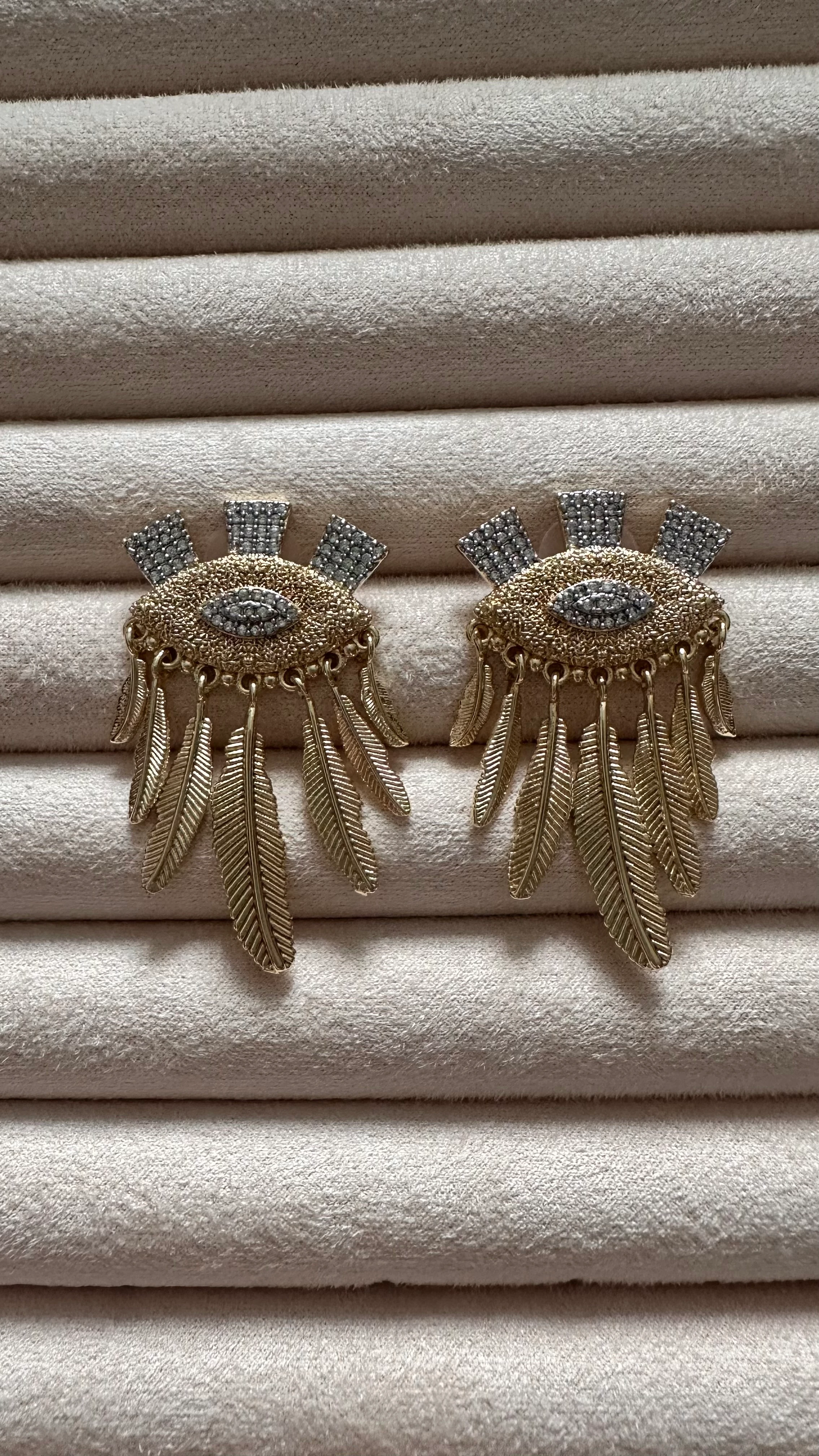 ithal tüy model küpe