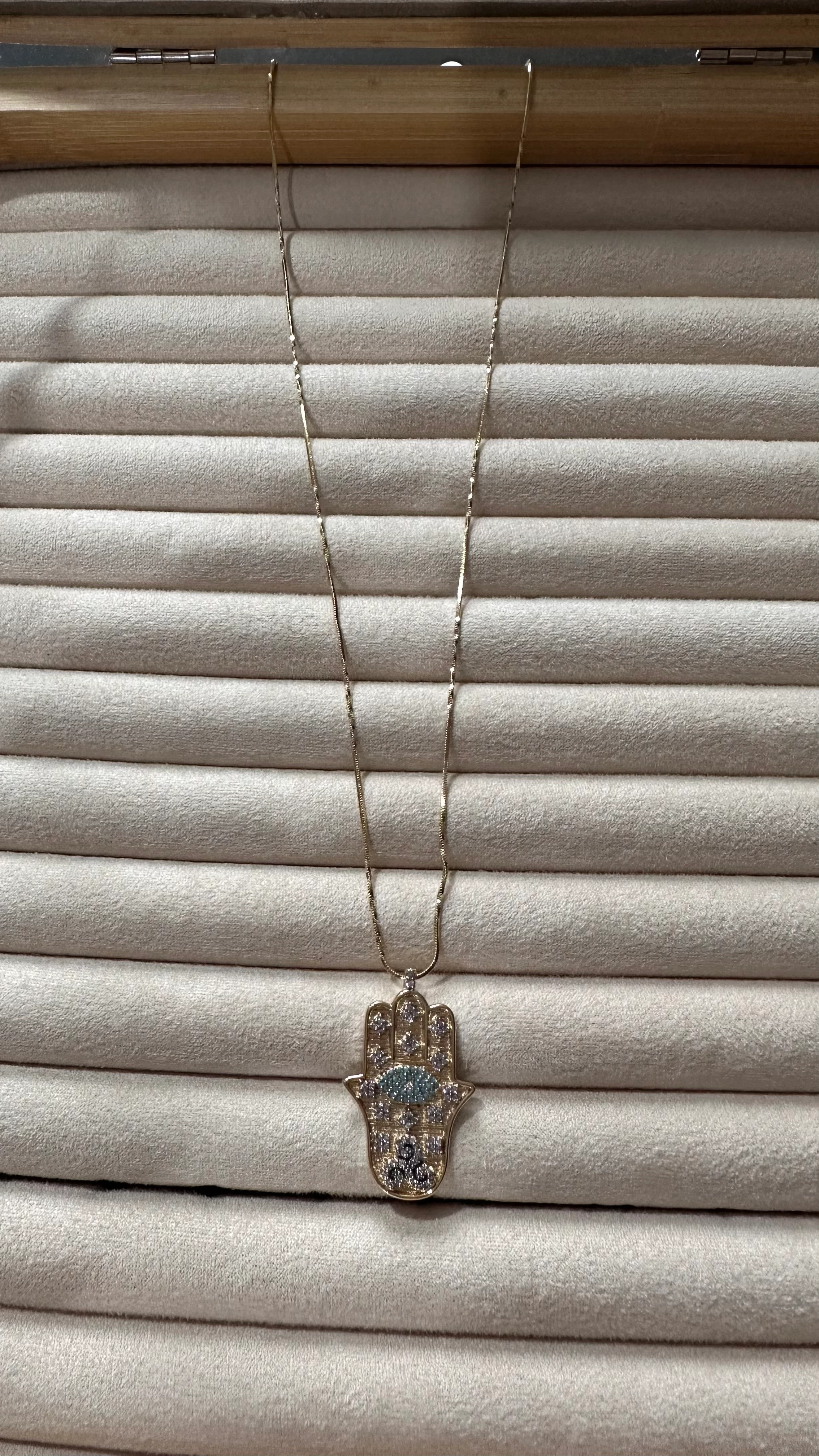 fatma ananın bereket eli kolye