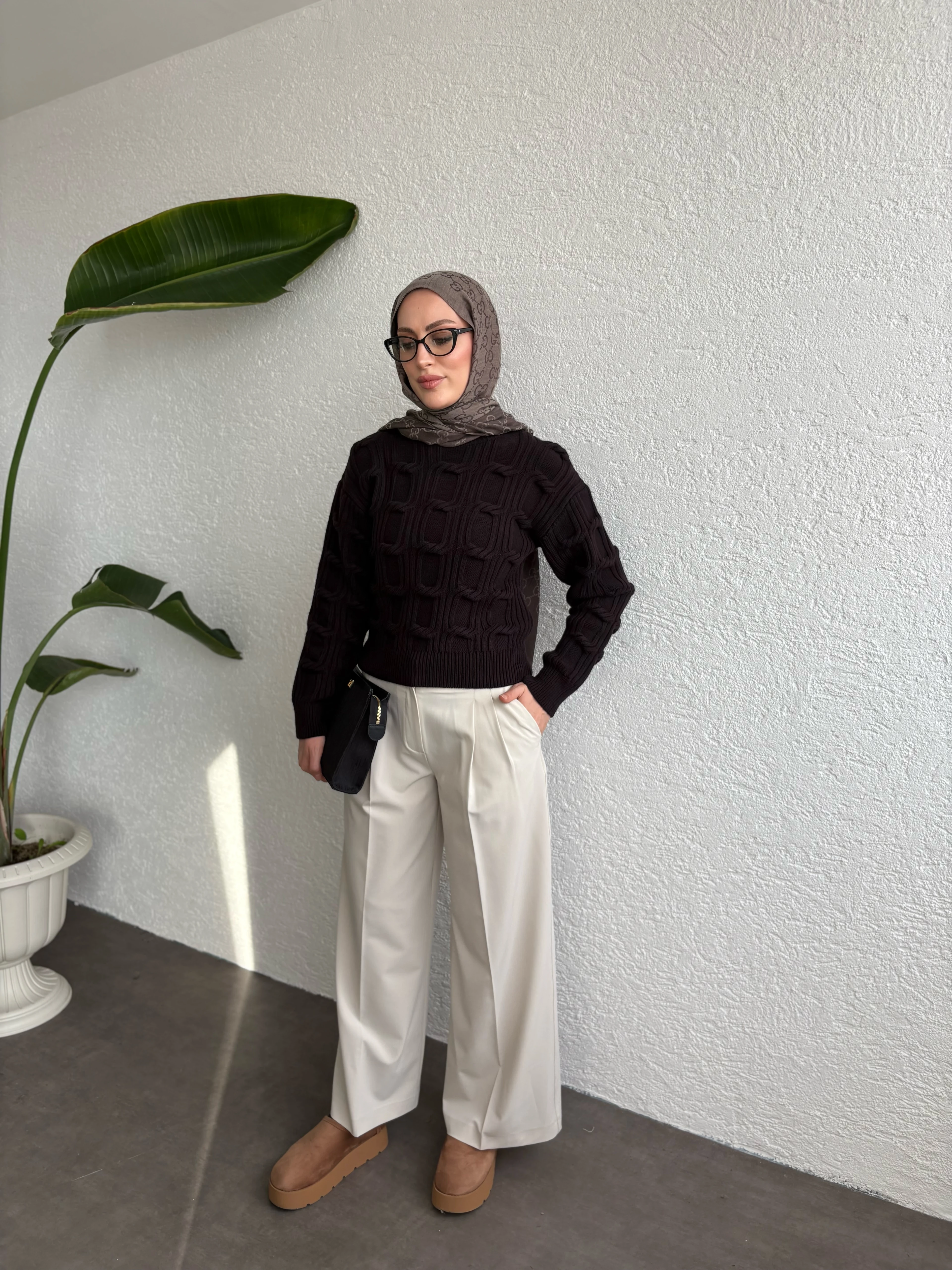 Bisiklet Yaka Örgü Detaylı Triko Kazak