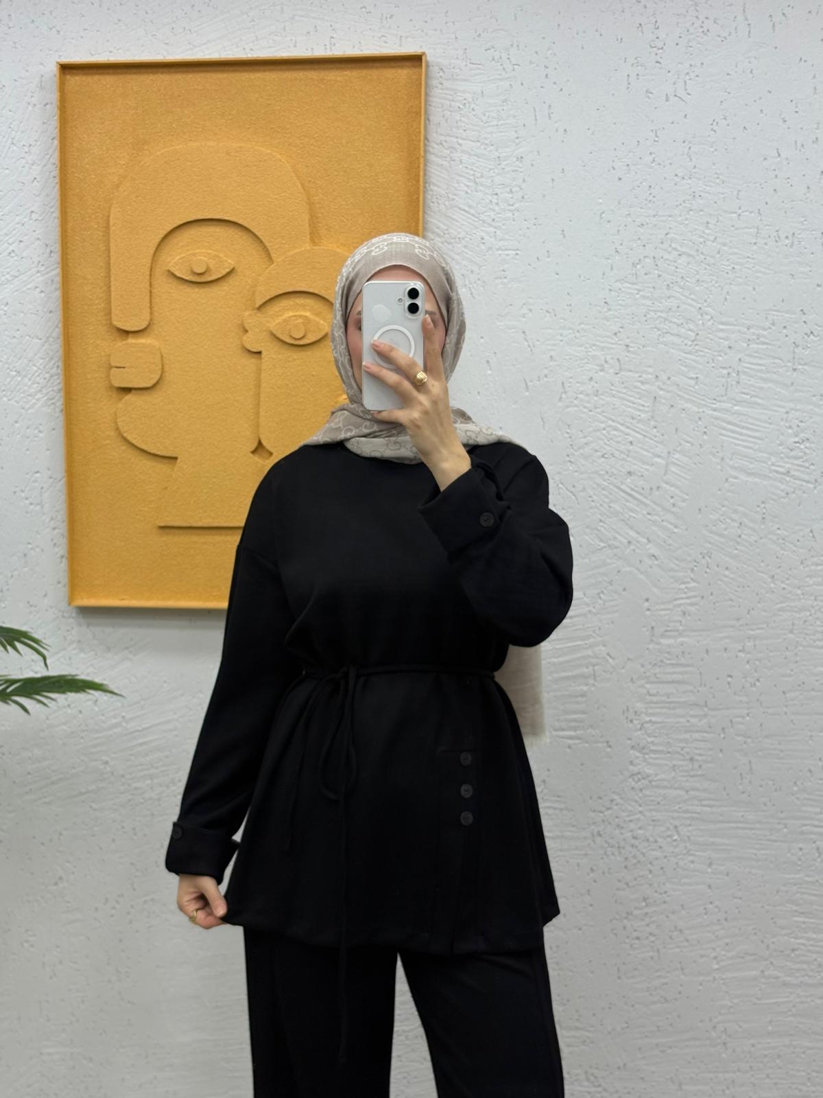 Siyah
