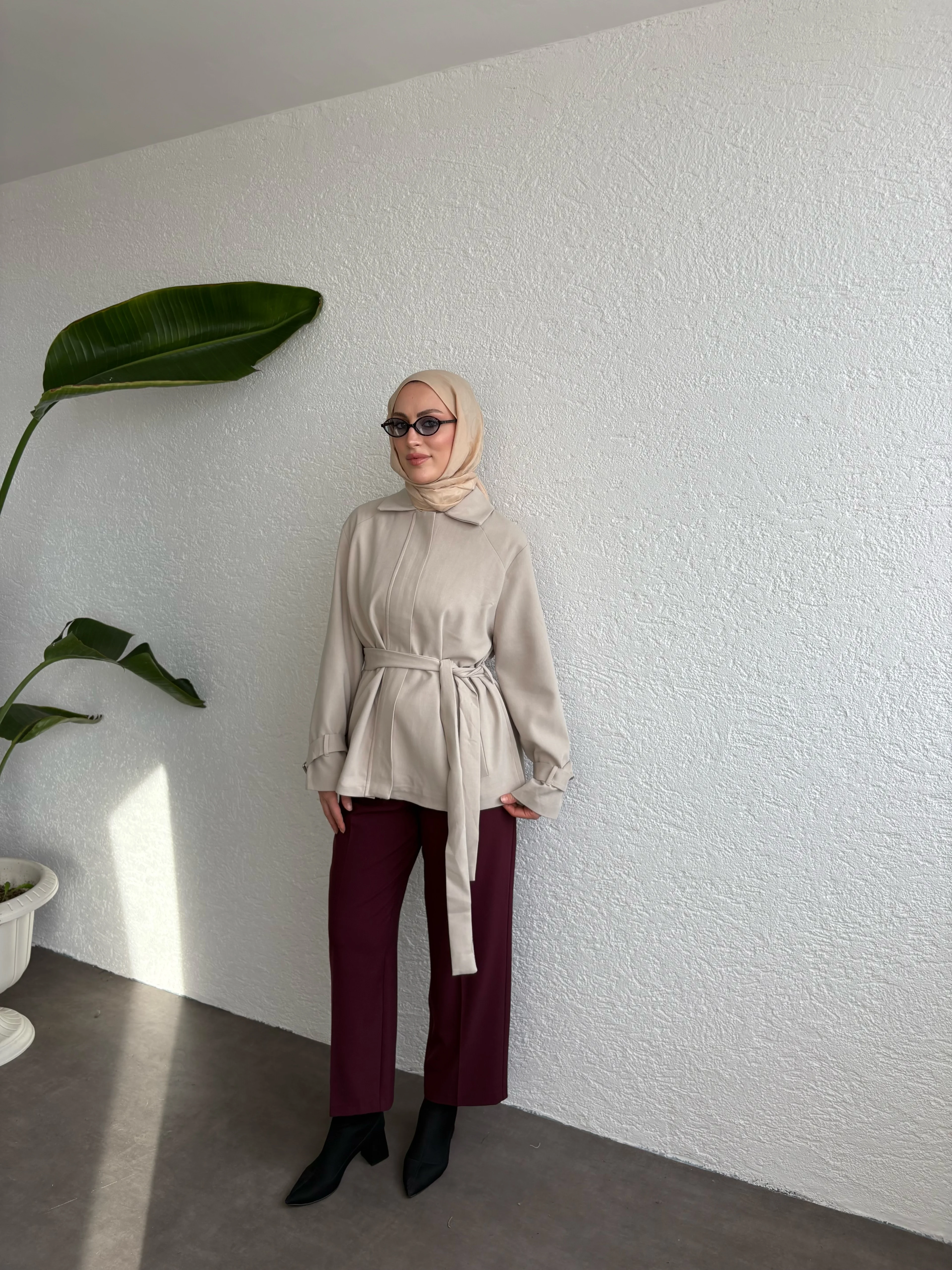 Oversize Kemer Detaylı Trençkot - Bej