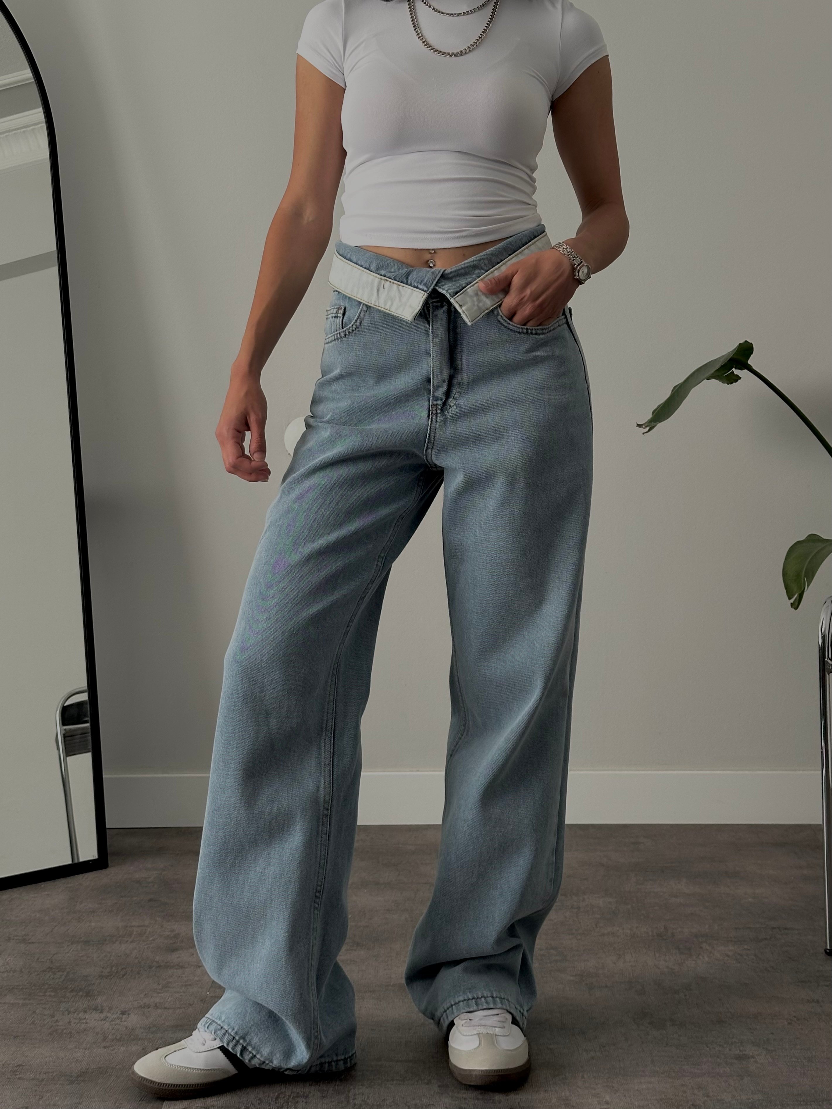 Yüksek Bel Ters Katlamalı Straight Jean