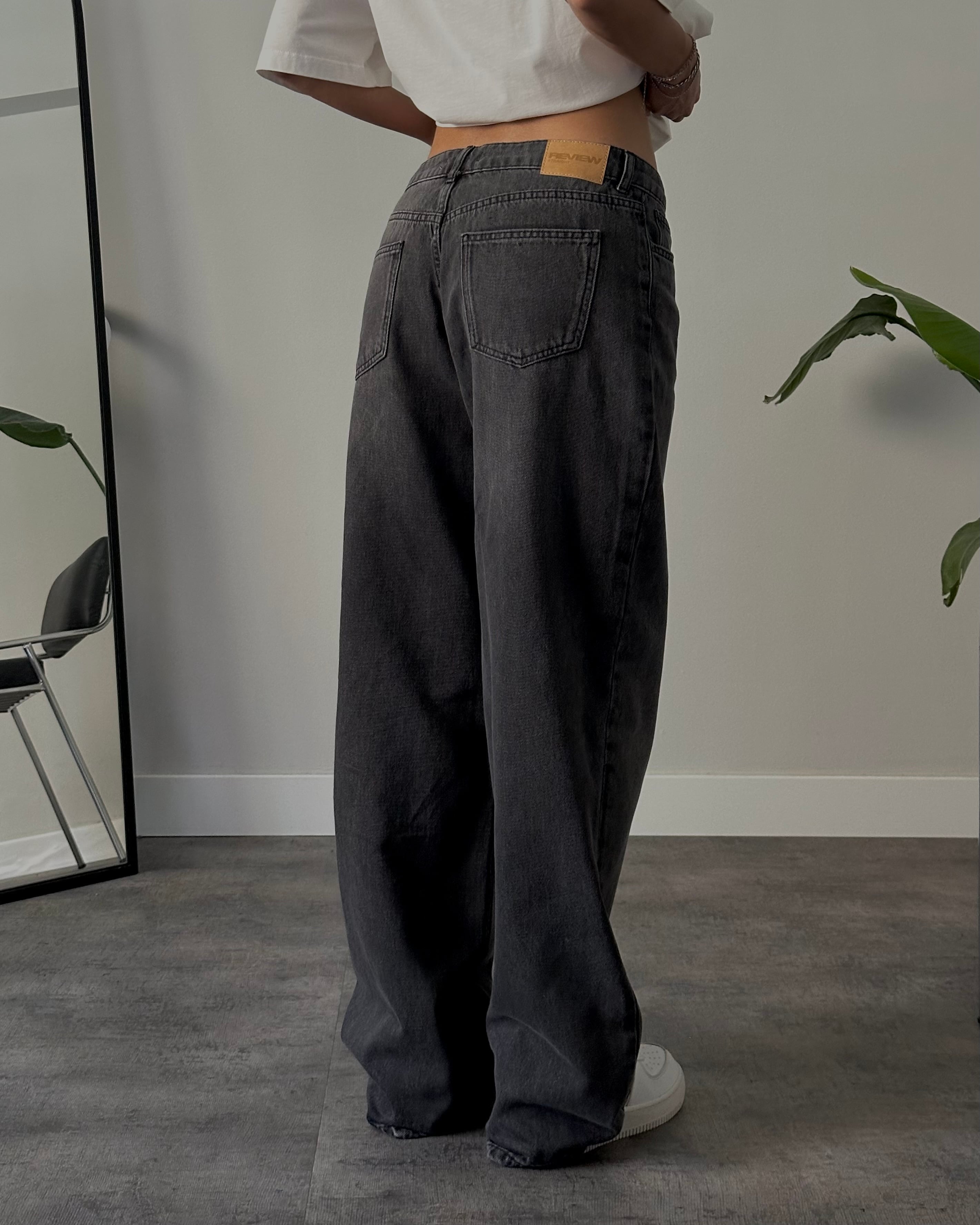 Düşük Bel Bol Kesim Straight Jean