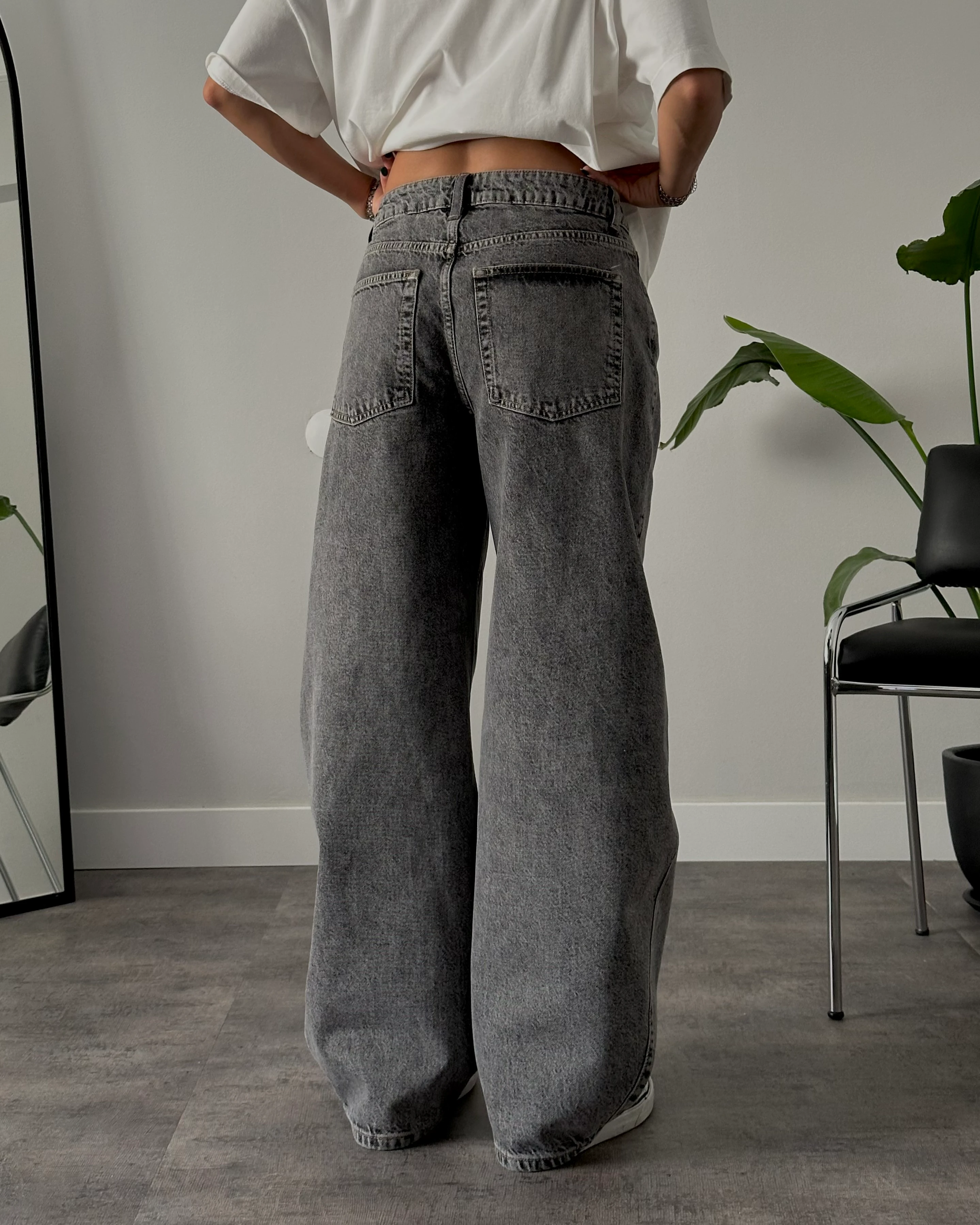 Orta Bel Gri Taş Yıkamalı Baggy Fit Jean