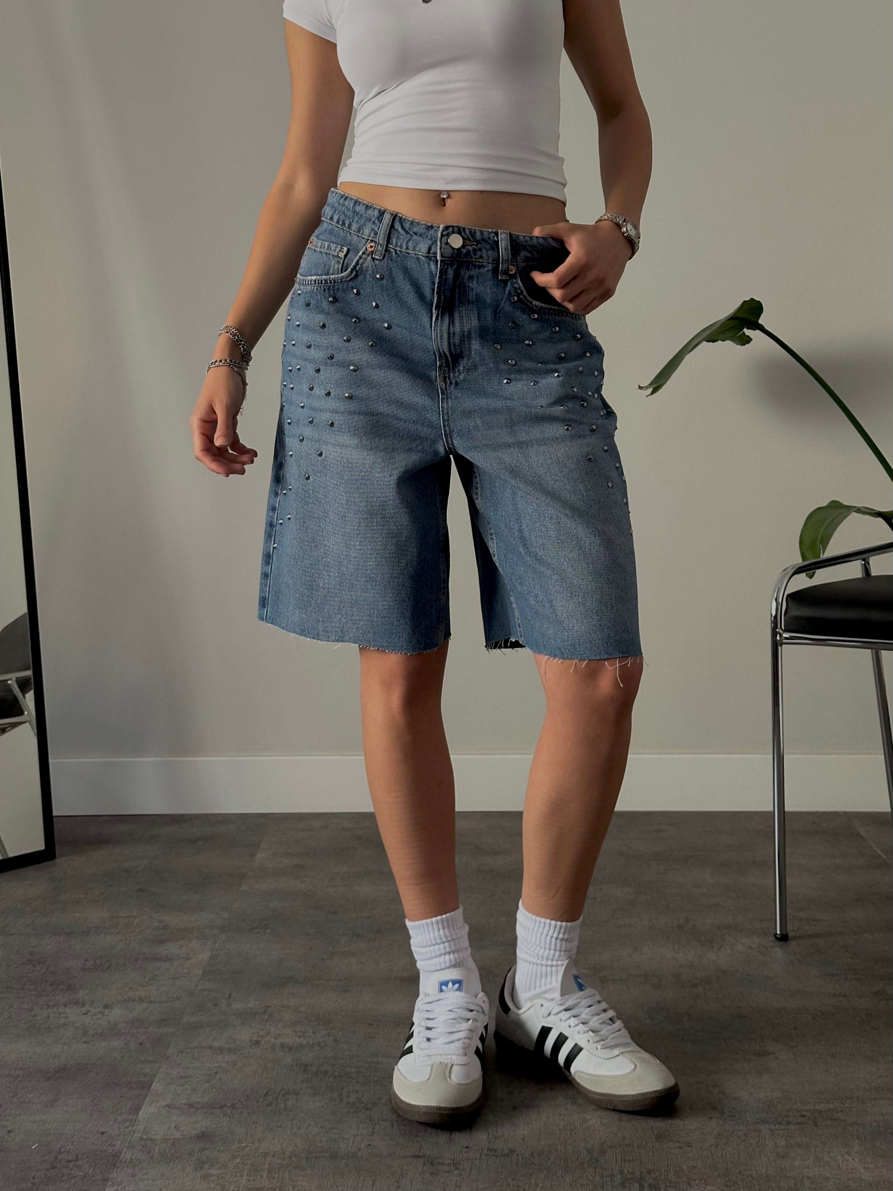 Zımba Detaylı Relaxed Fit Jort Denim Bermuda - Kesik Paça