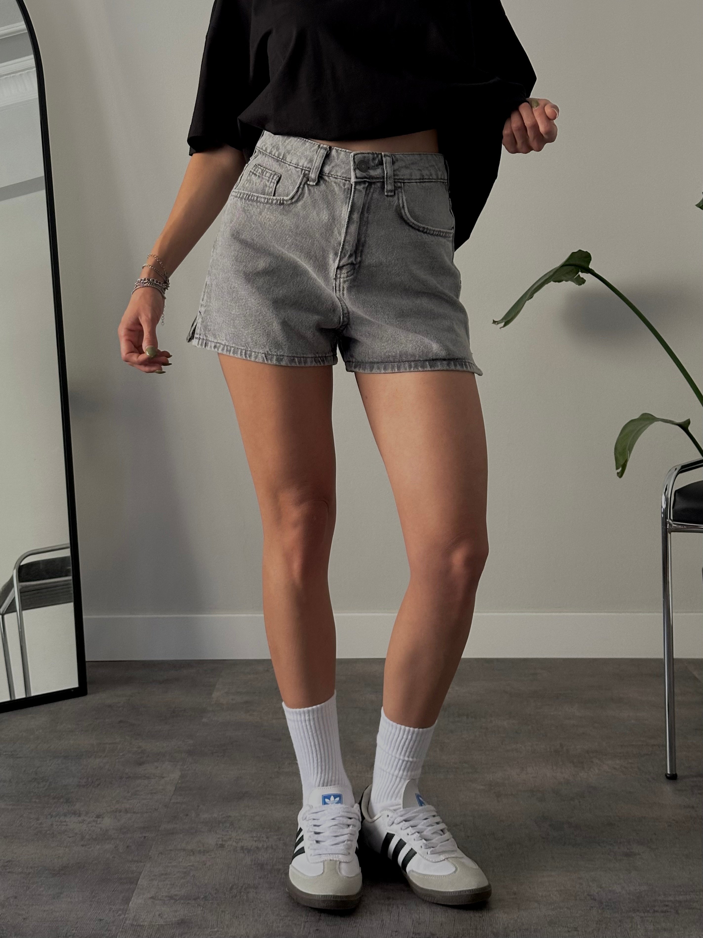 Vintage Gri Yüksek Bel Mom Denim Şort