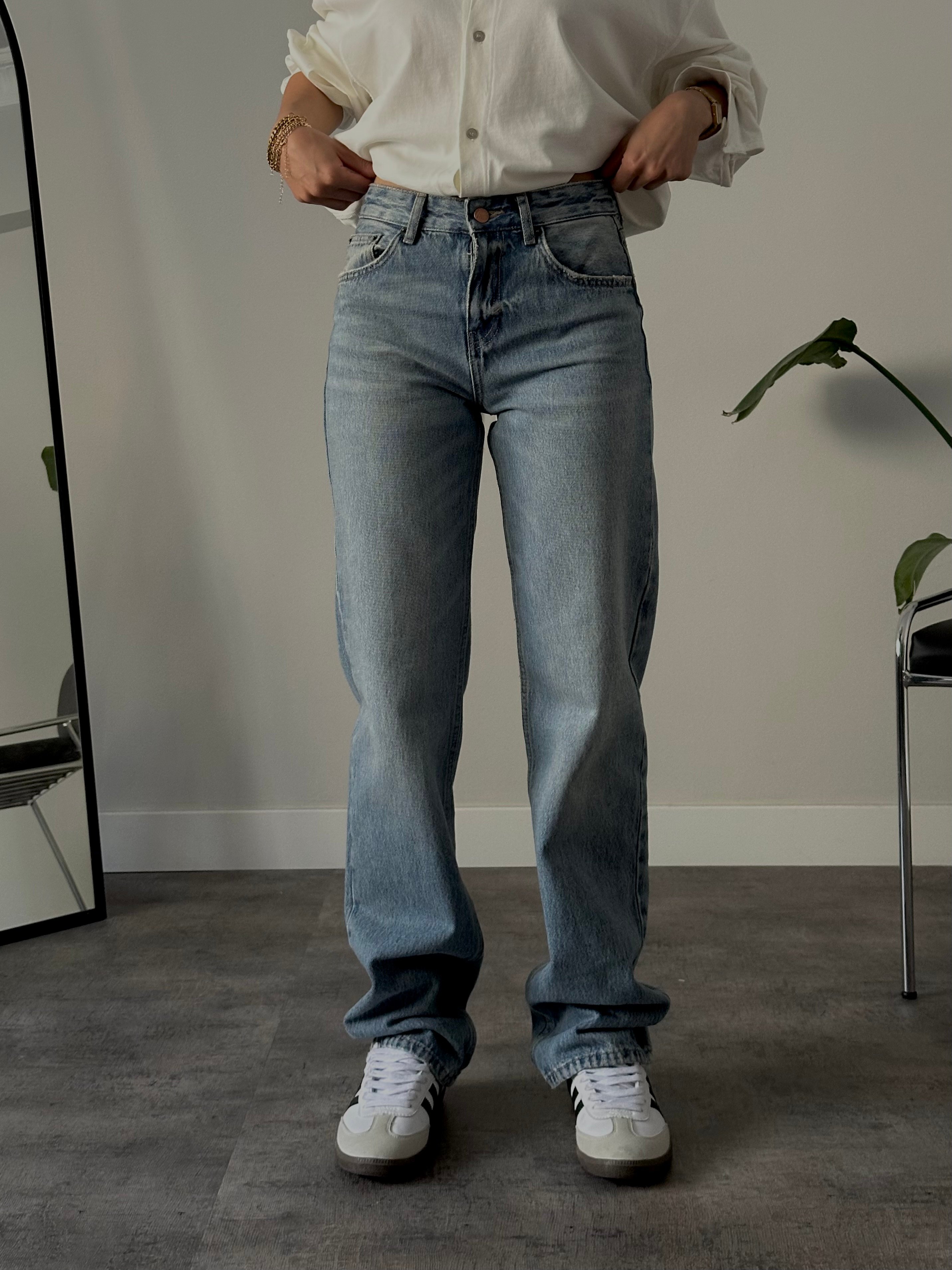 Orta Bel Soluk Mavi Straight Fit Jean