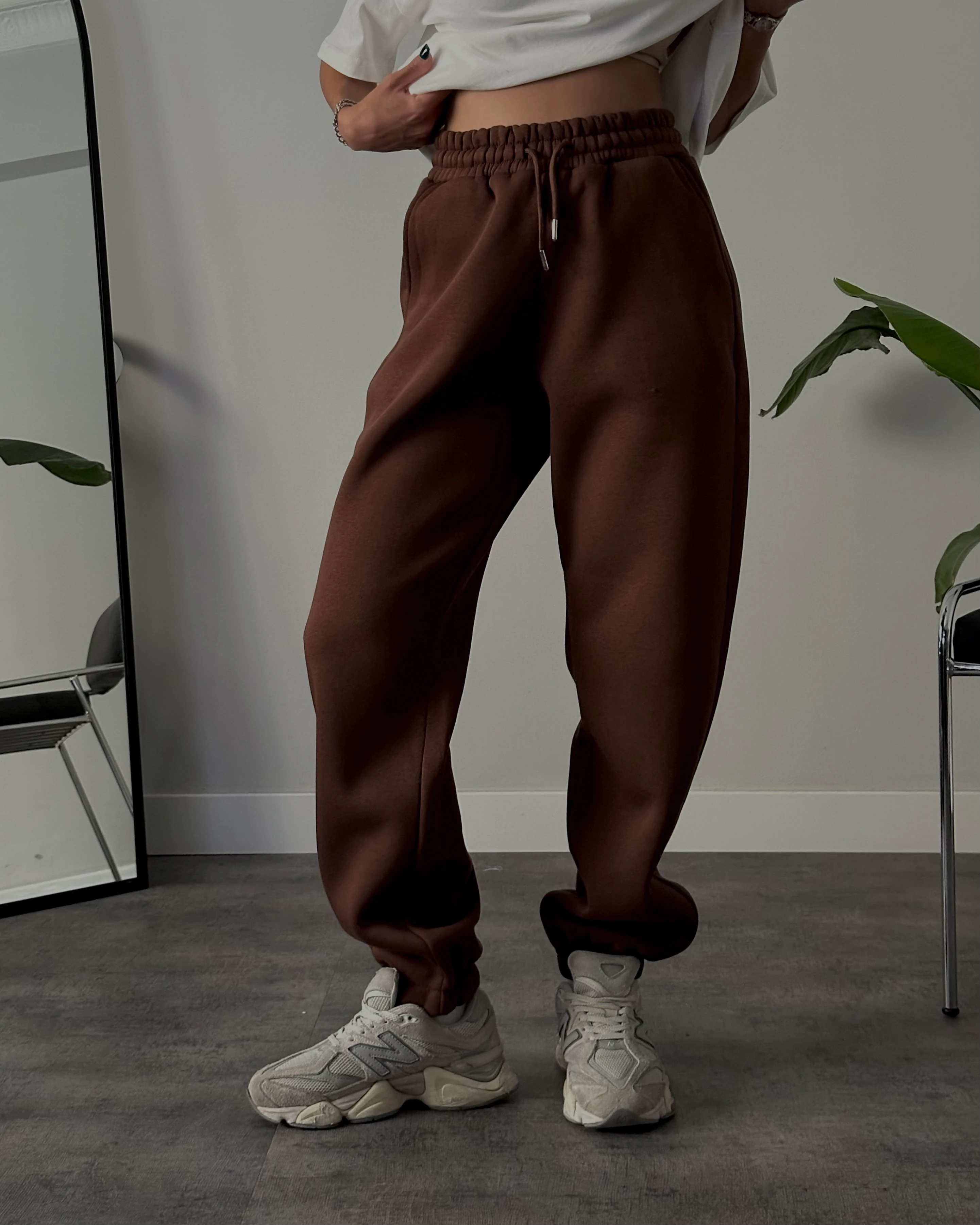 Rahat Kalıp Üç İplik Şardonlu Jogger Eşofman - Kahverengi