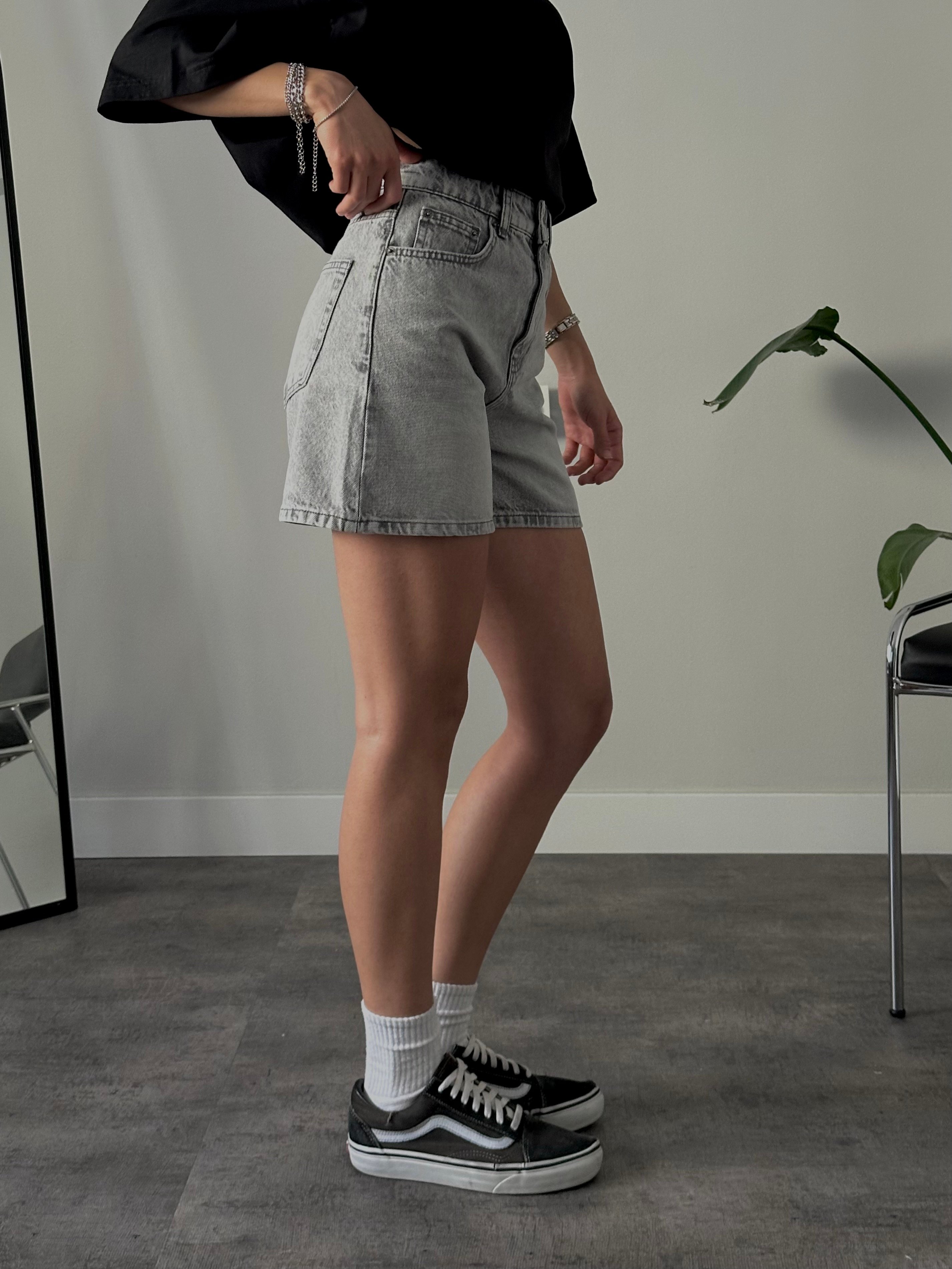 Yüksek Bel Mom Denim Şort - Gri Denim