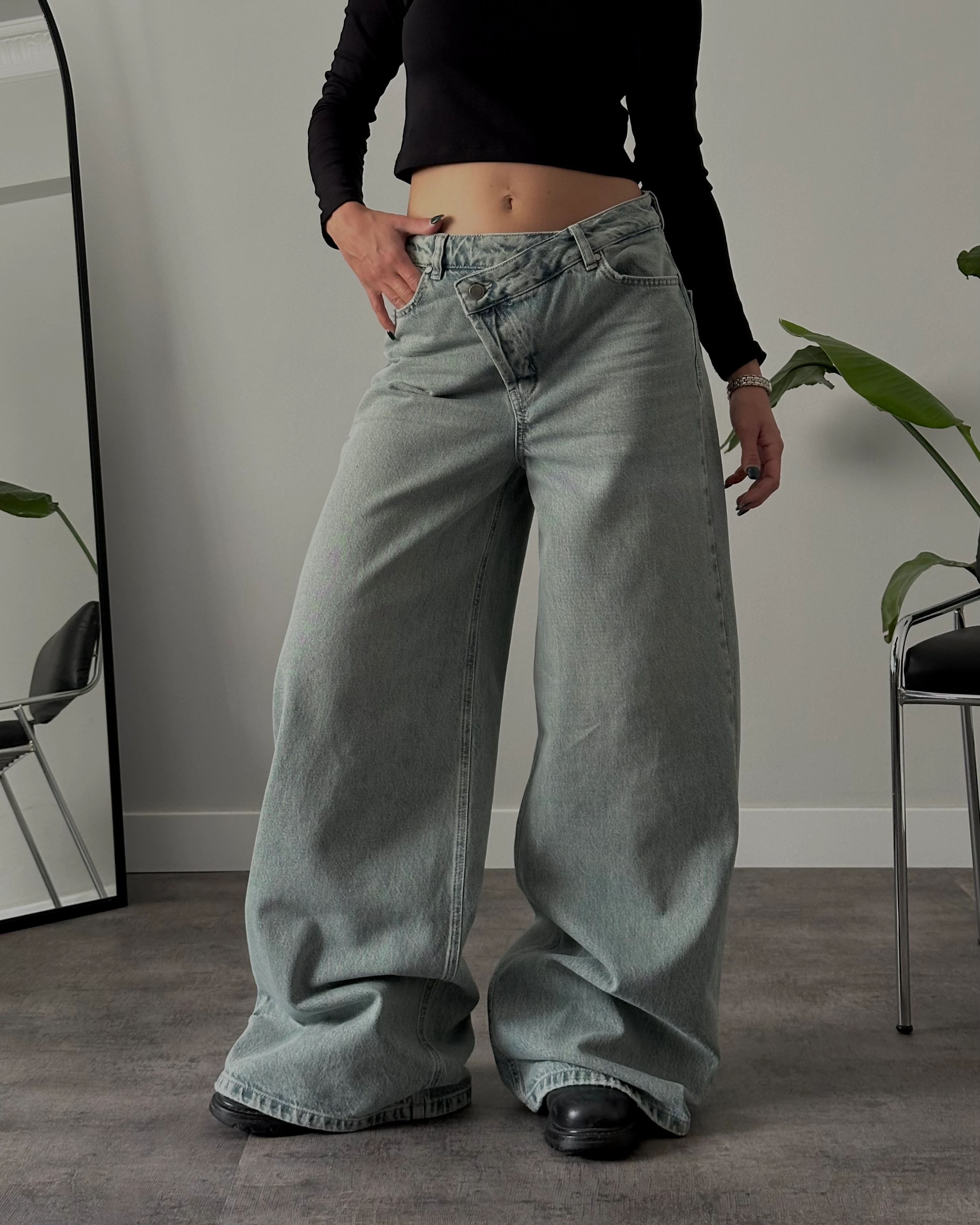 Orta Bel Açık Mavi Çapraz Düğmeli Wide Leg Flare Jean