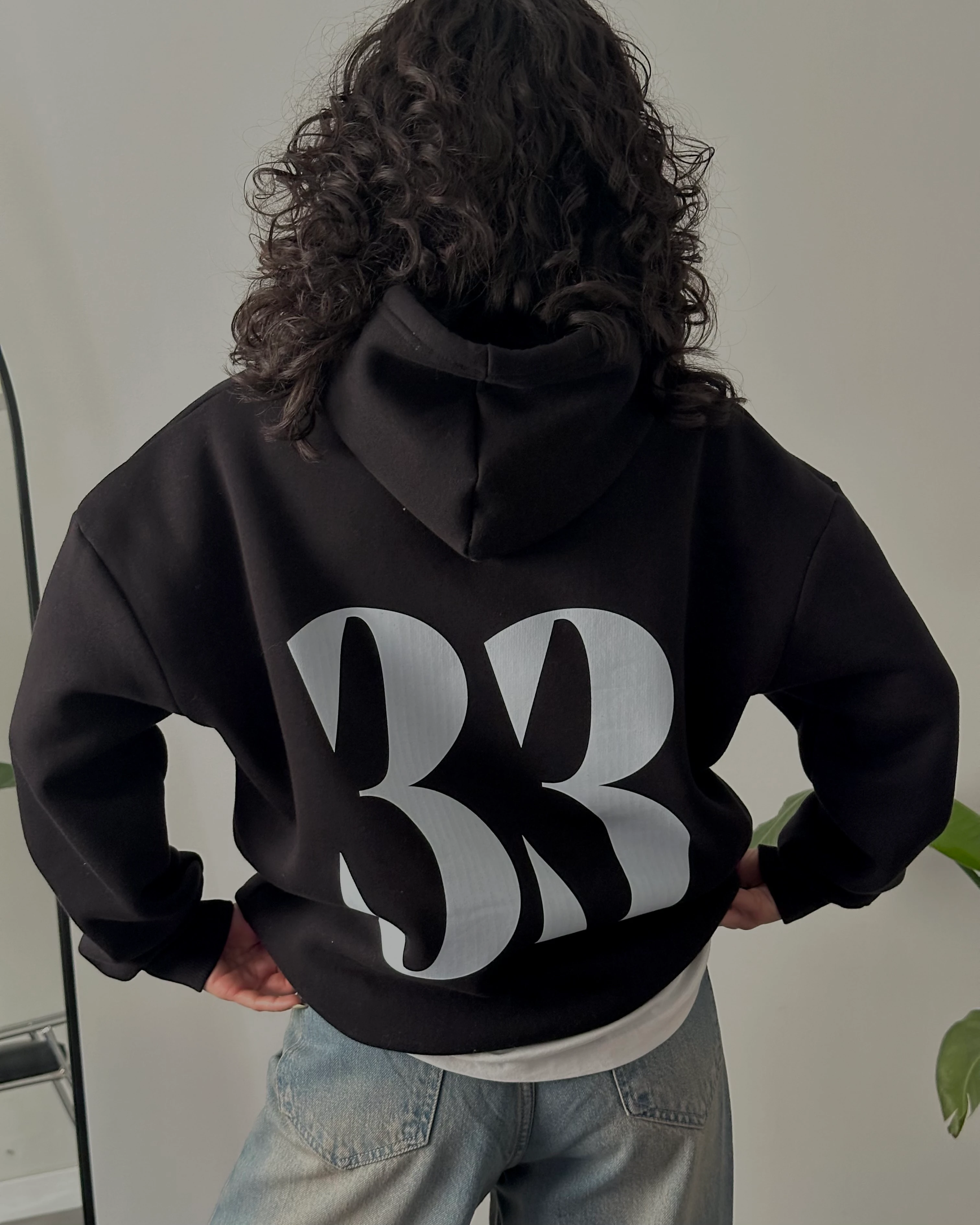 33 Baskılı Siyah Oversize Kapüşonlu Sweathsirt