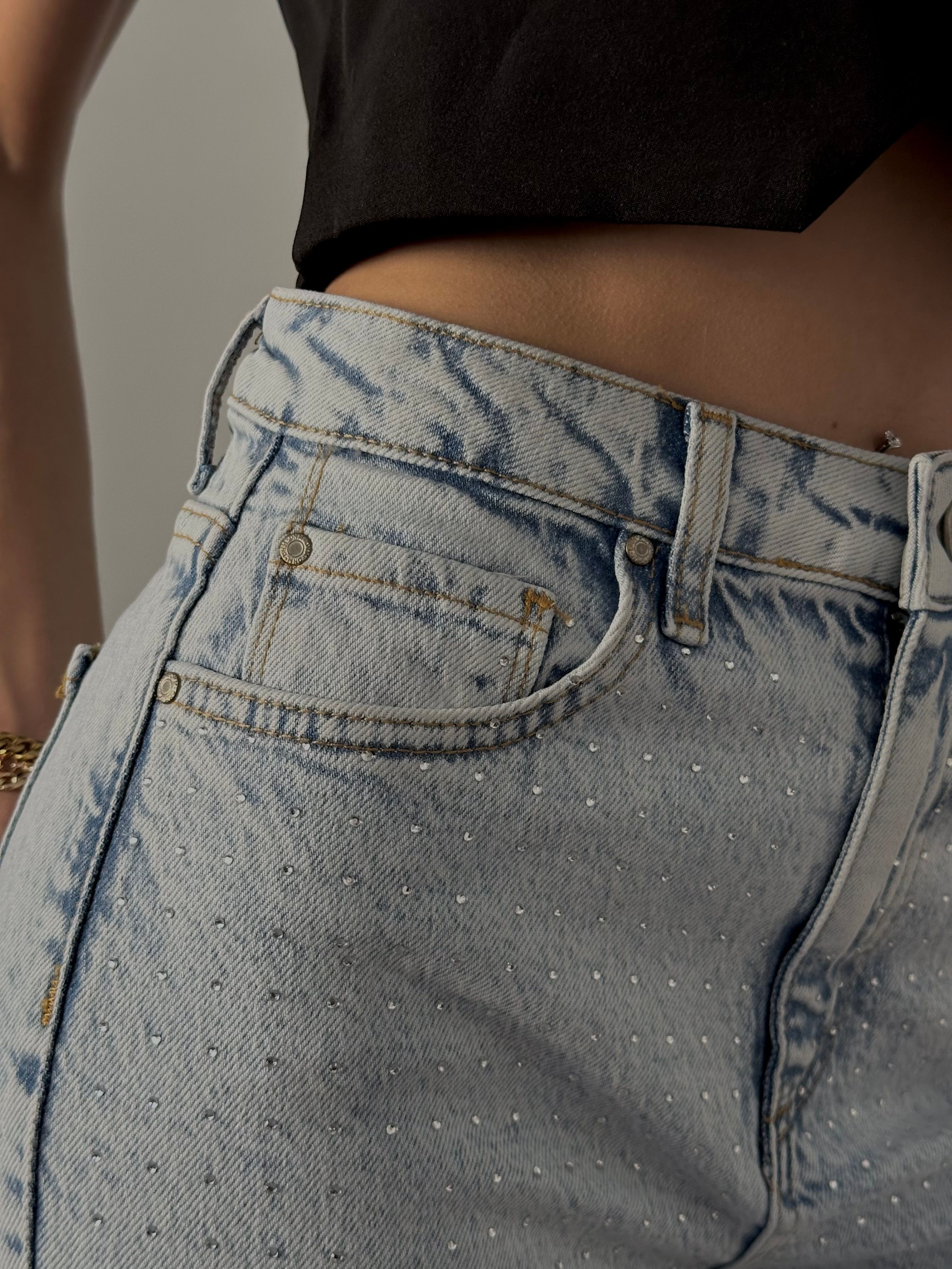 Yüksek Bel Parlak Taş Detaylı Yırtmaçlı Straight Fit Jean