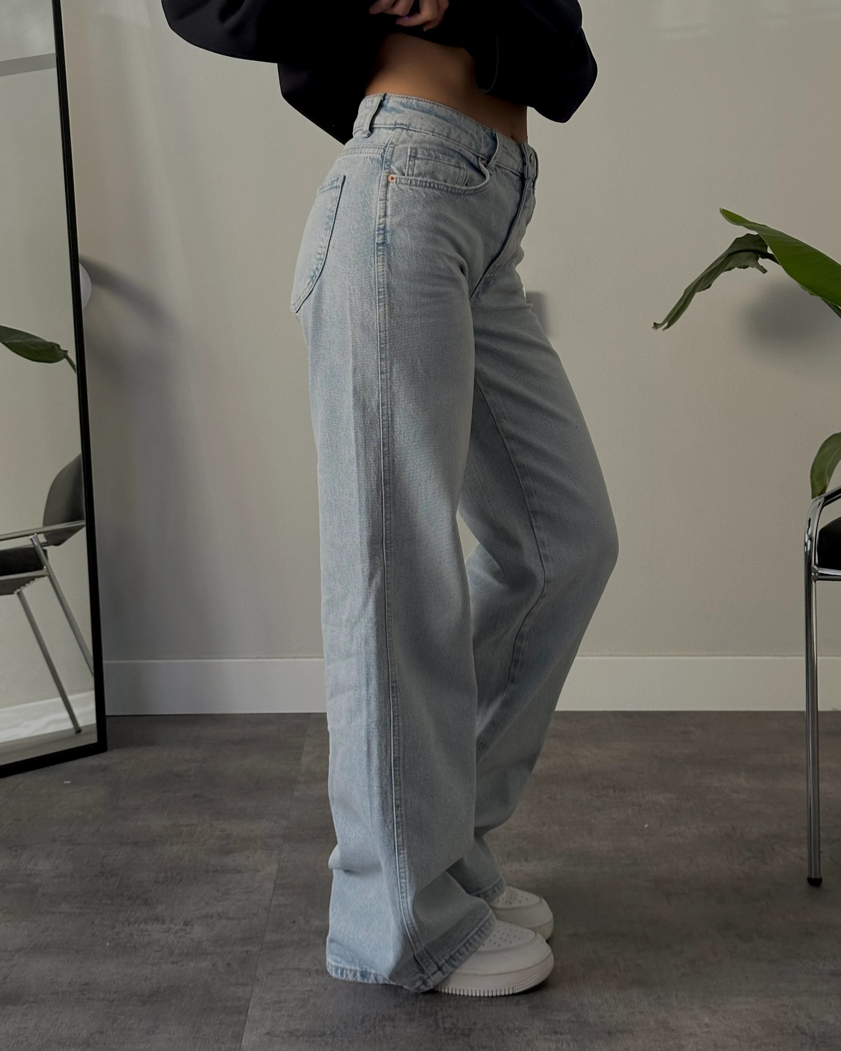 Orta Bel Mavi Yıkamalı Relaxed Fit Jean