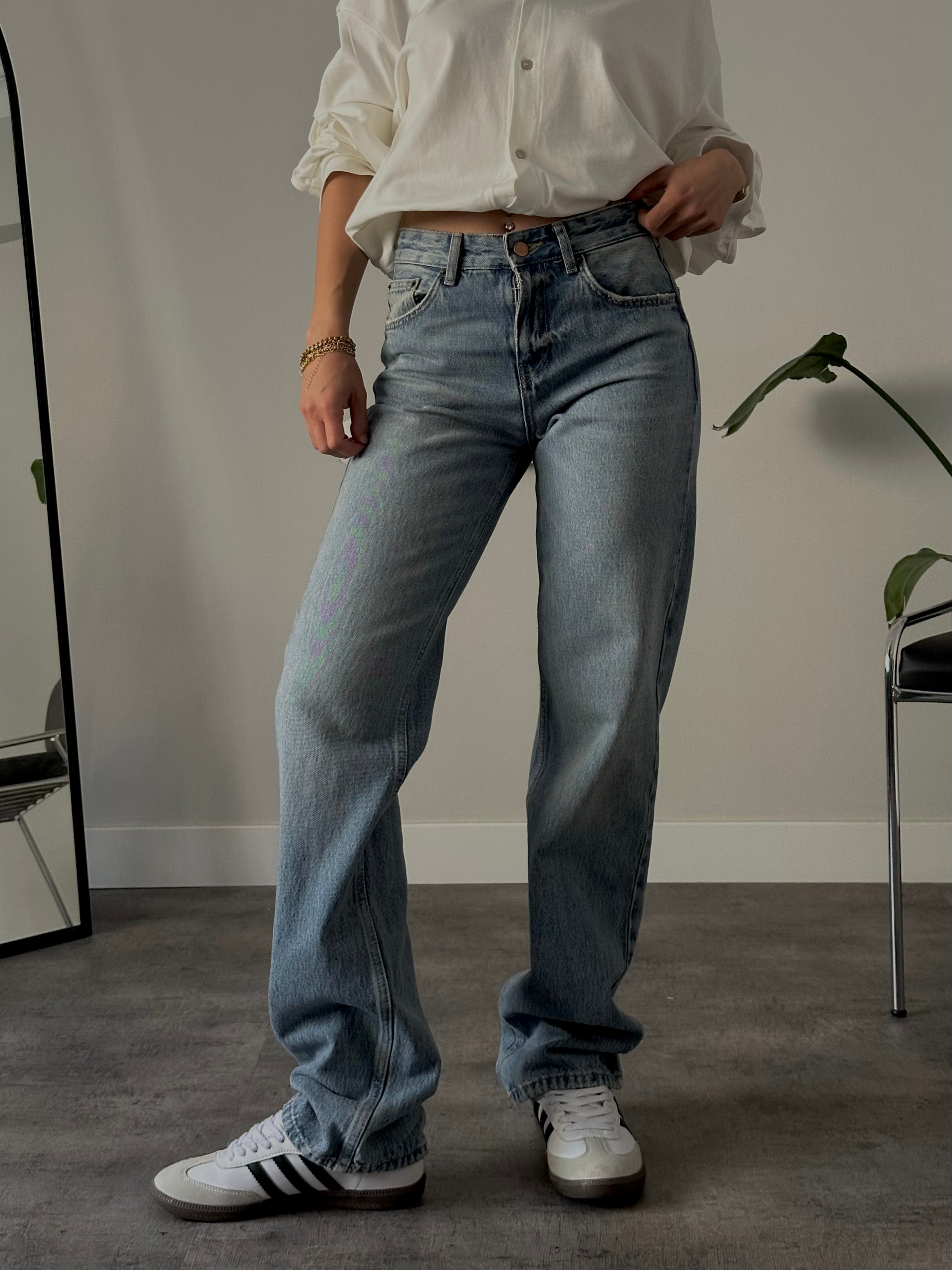 Orta Bel Soluk Mavi Straight Fit Jean