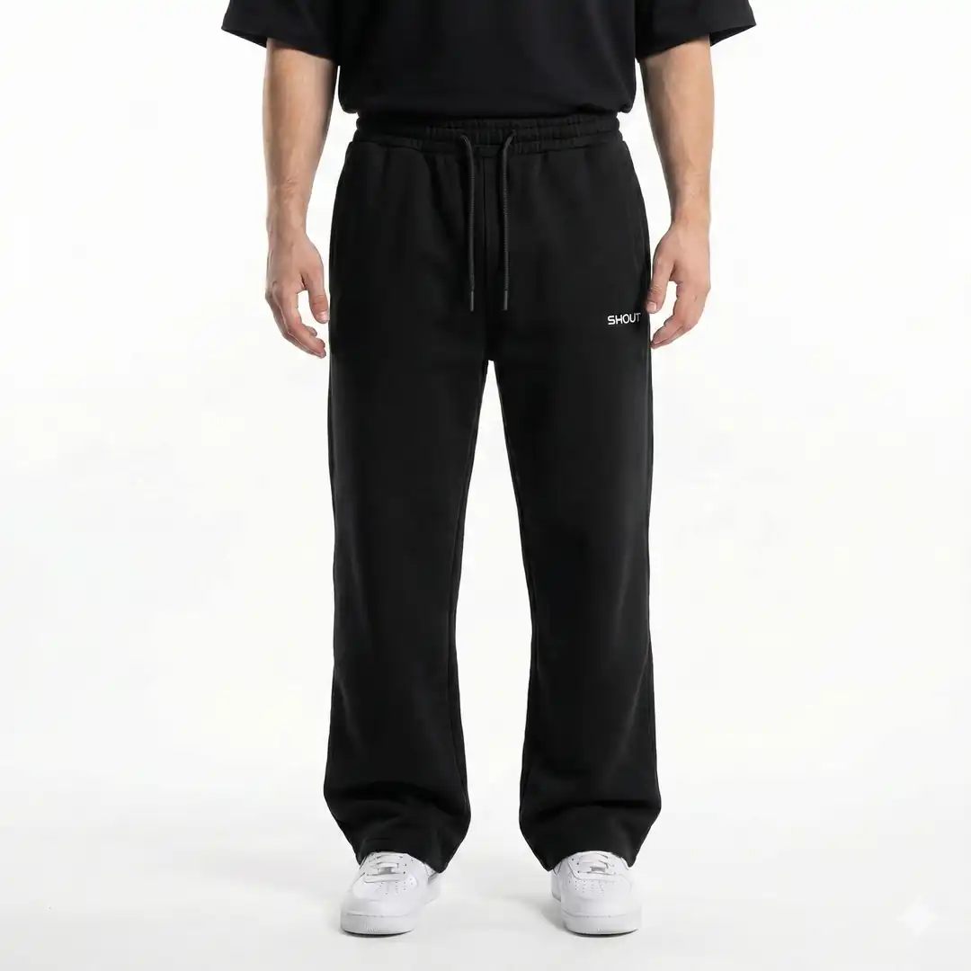 SHOUT Unisex Baggy Fit Eşofman Altı – SHOUT basic tişört modeli ürün görseli