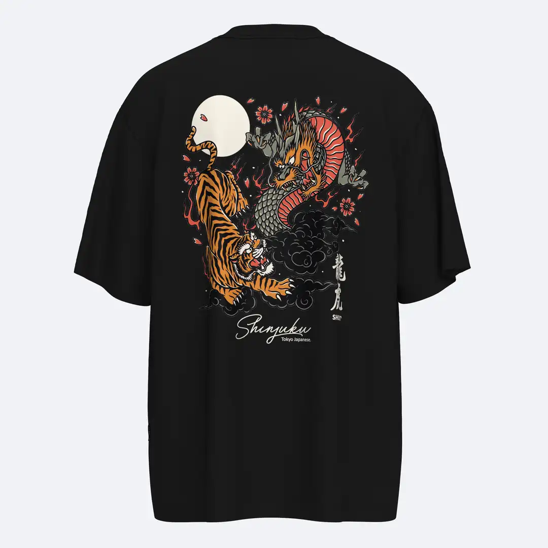 Shout Tokyo Shinjuku Tiger vs. Dragon T-Shirt – %100 Pamuk ve