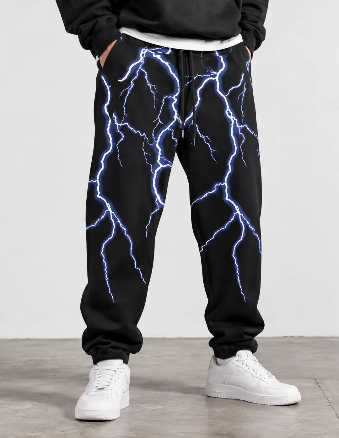 SHOUT Limited Edition Lightning Jogger ürün fotoğrafı