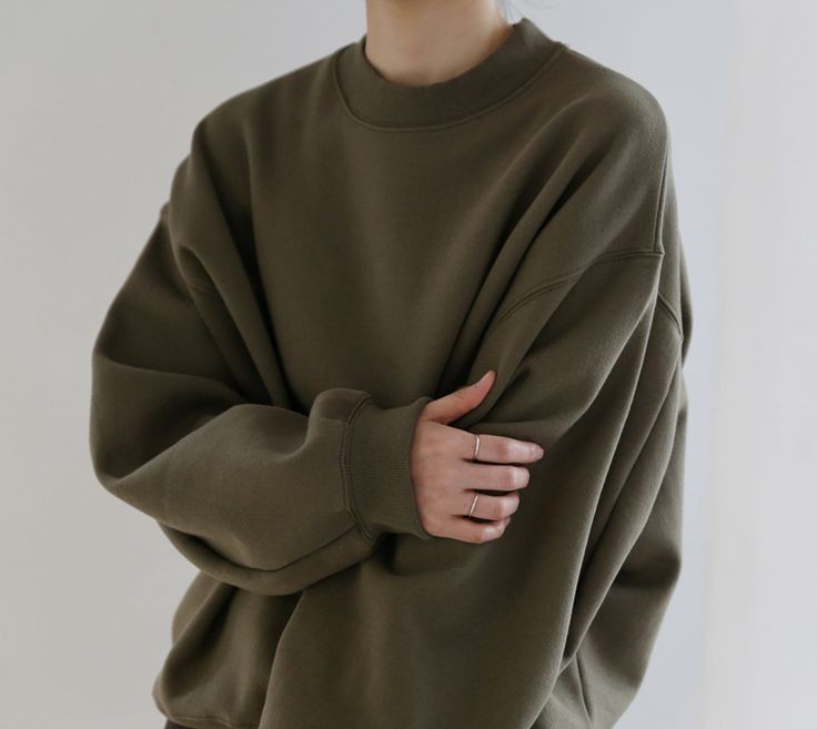 Erkekler İçin Trend Olan Oversize Sweatshirt Kombinleri Nelerdir?