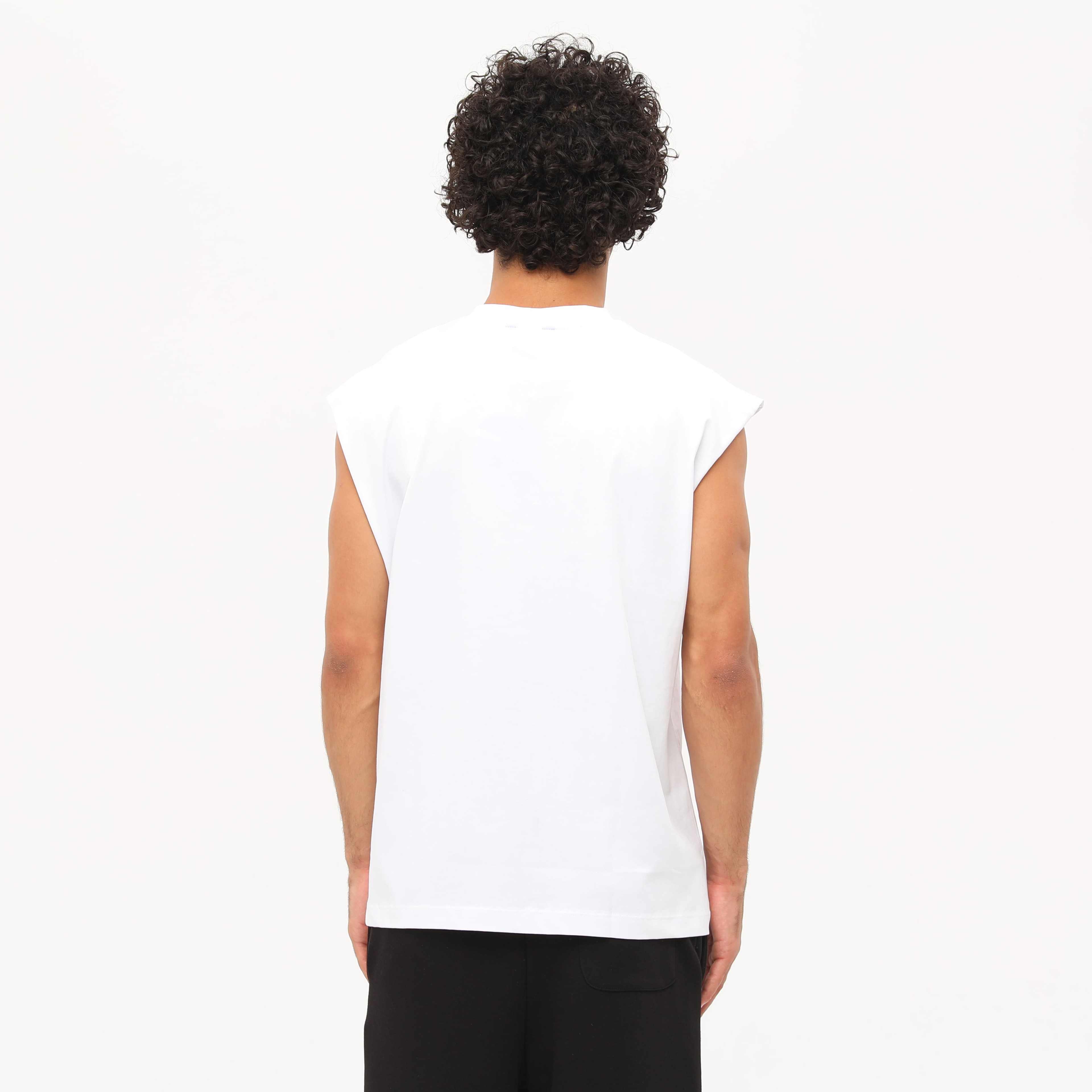 Shout Oversize Embroidery Logo Basic Sleeveless T-Shirt