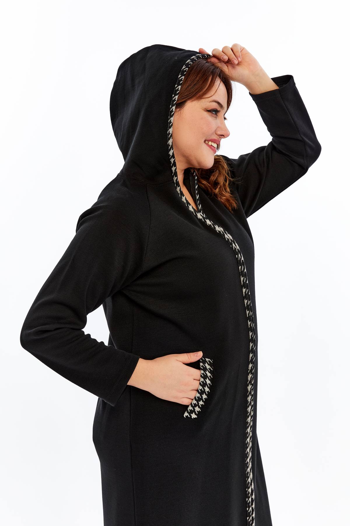 Triko Orta Kalın Mevsimlik Çelik Örgü Büyük Beden Anne Pardösü Kapşonlu Fermuarlı Uzun Siyah Hırka