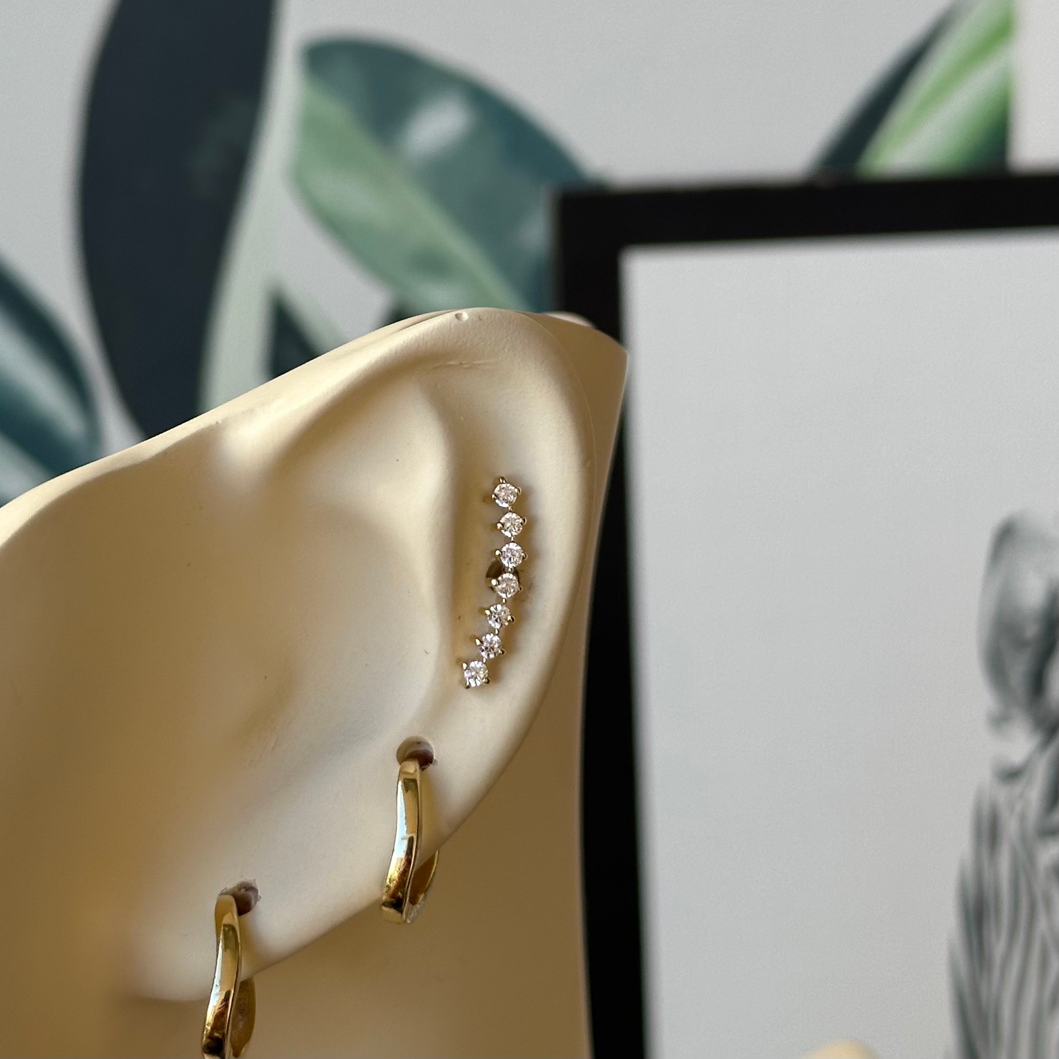 14K Gold Seven Stone Piercing