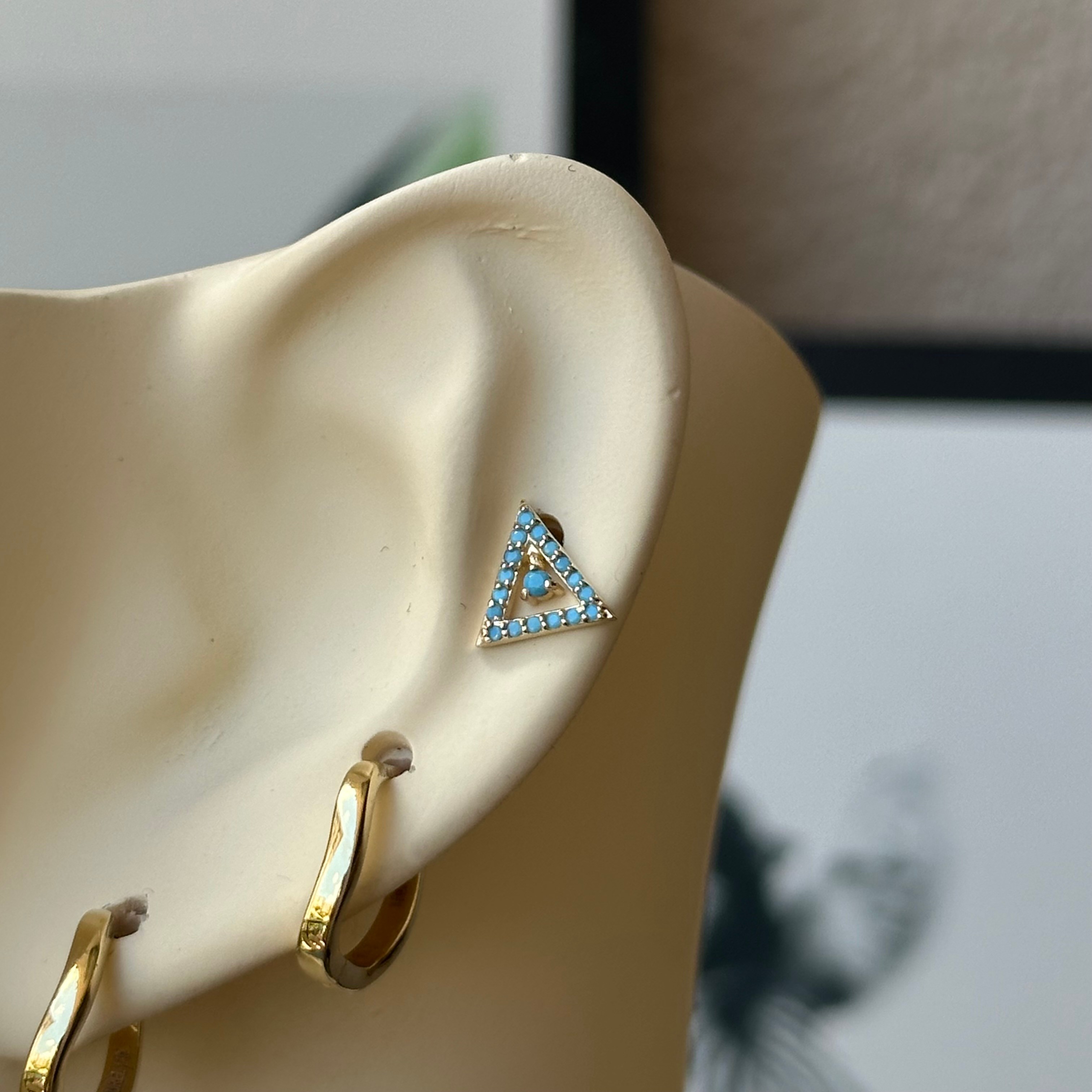 14K Gold Triangle Blue Stone