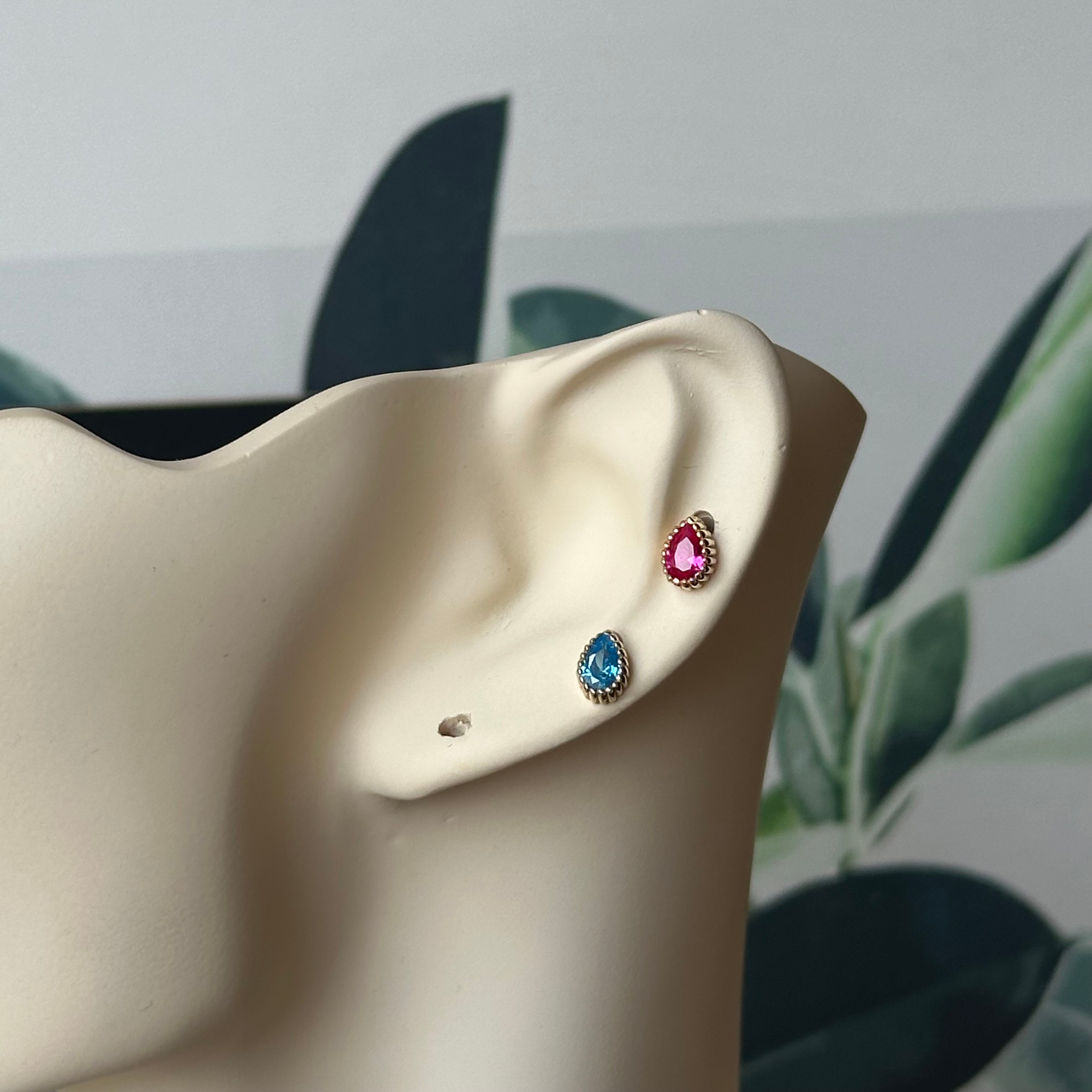 14K Gold Drop Stone with colors