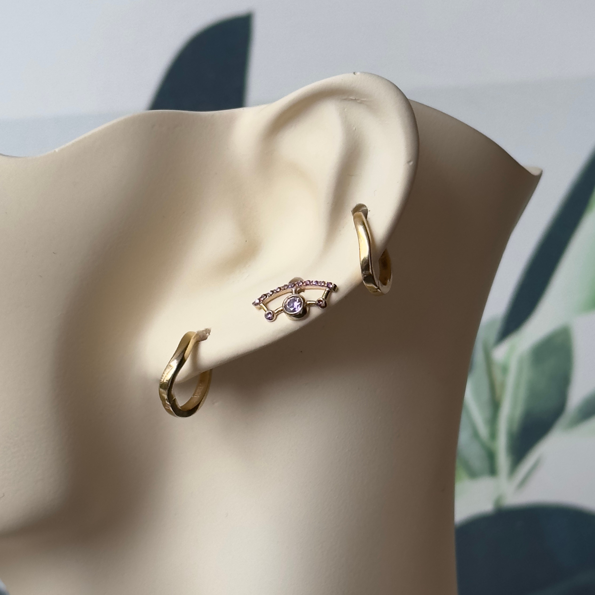 14K Gold Geometric Style with stone