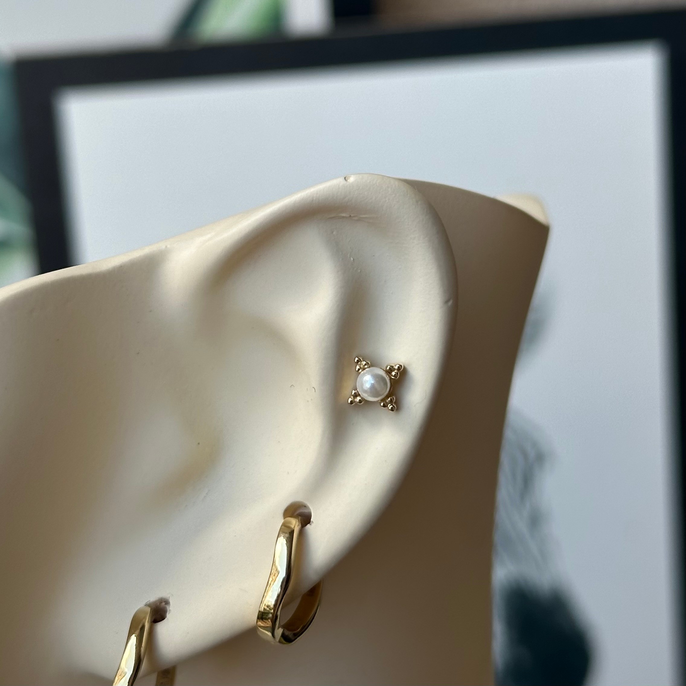 14K Gold with Pearl