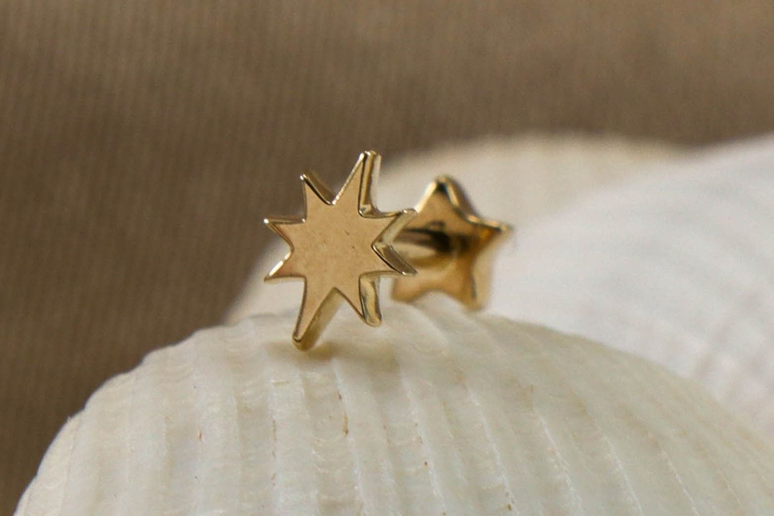 14K Gold 8 Pointed-Star Cartilage Piercing, Solid Gold Tiny Earring,  Elegant Celestial Jewelry, Minimalist Earrings, Dainty Stud Piercing