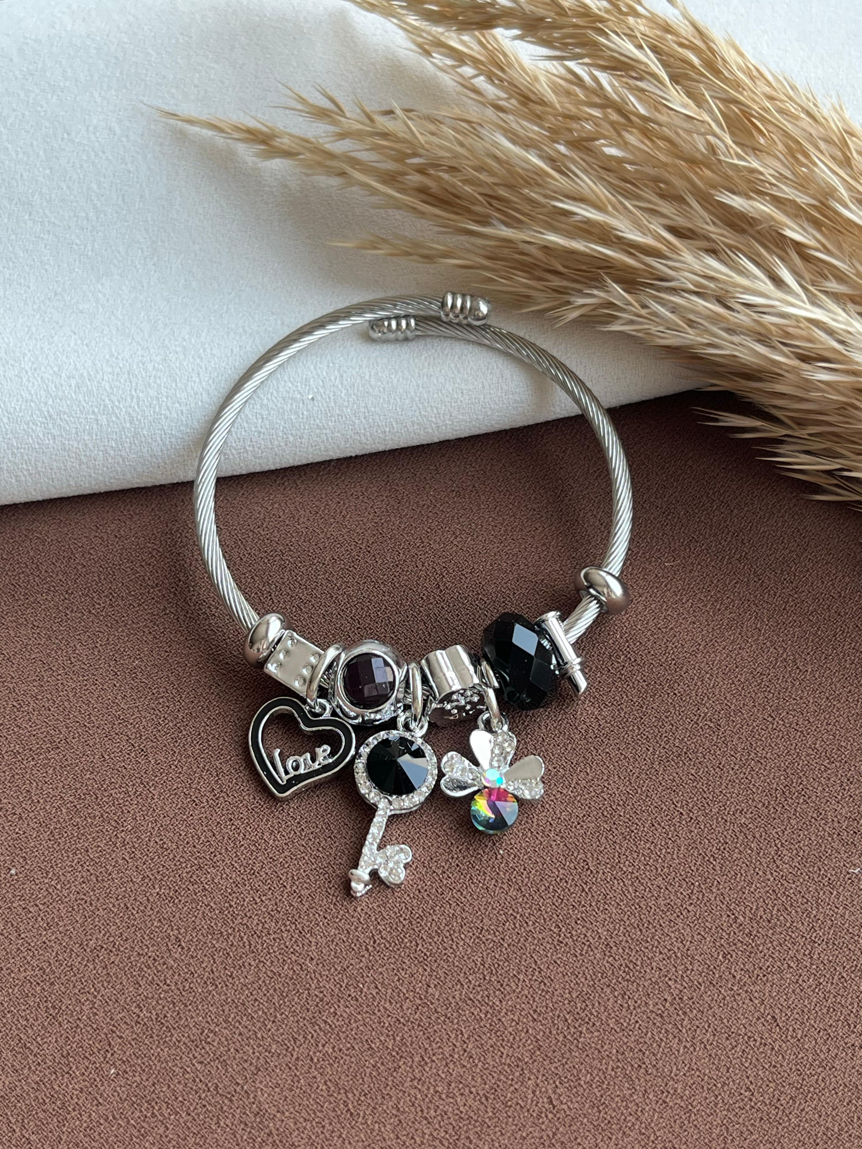 A5525 Pandora