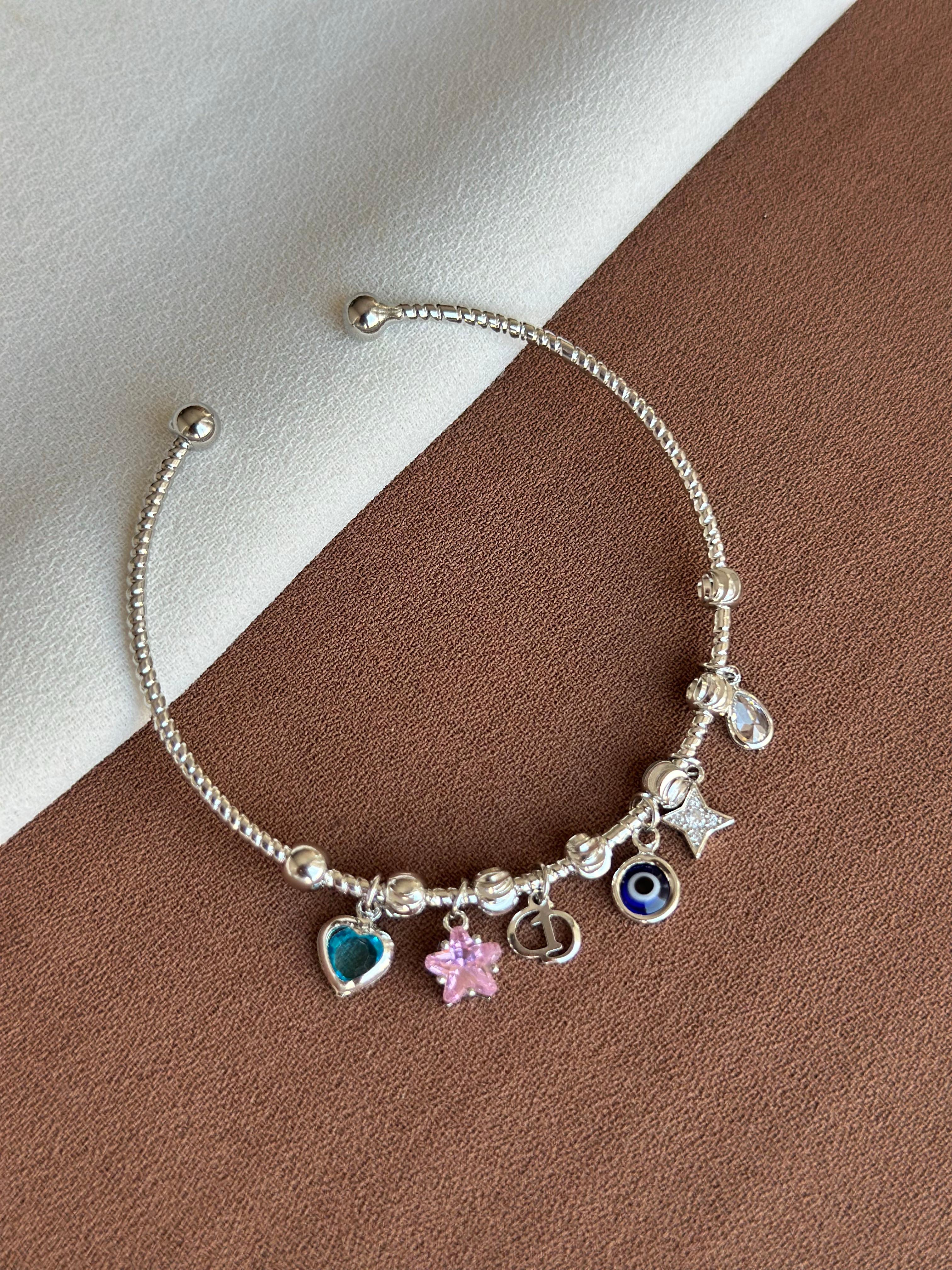 A6219 Pandora