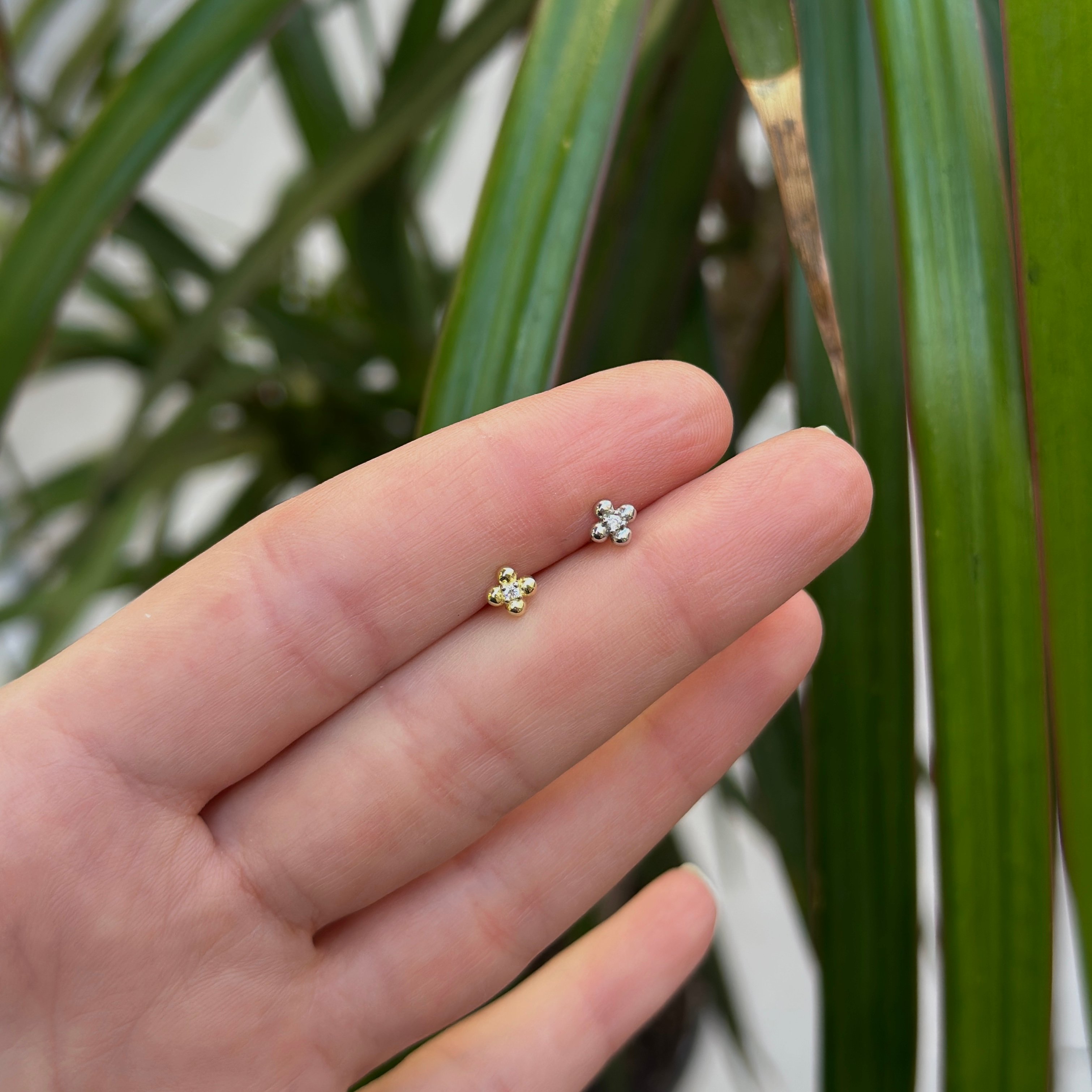Four Dots Piercing