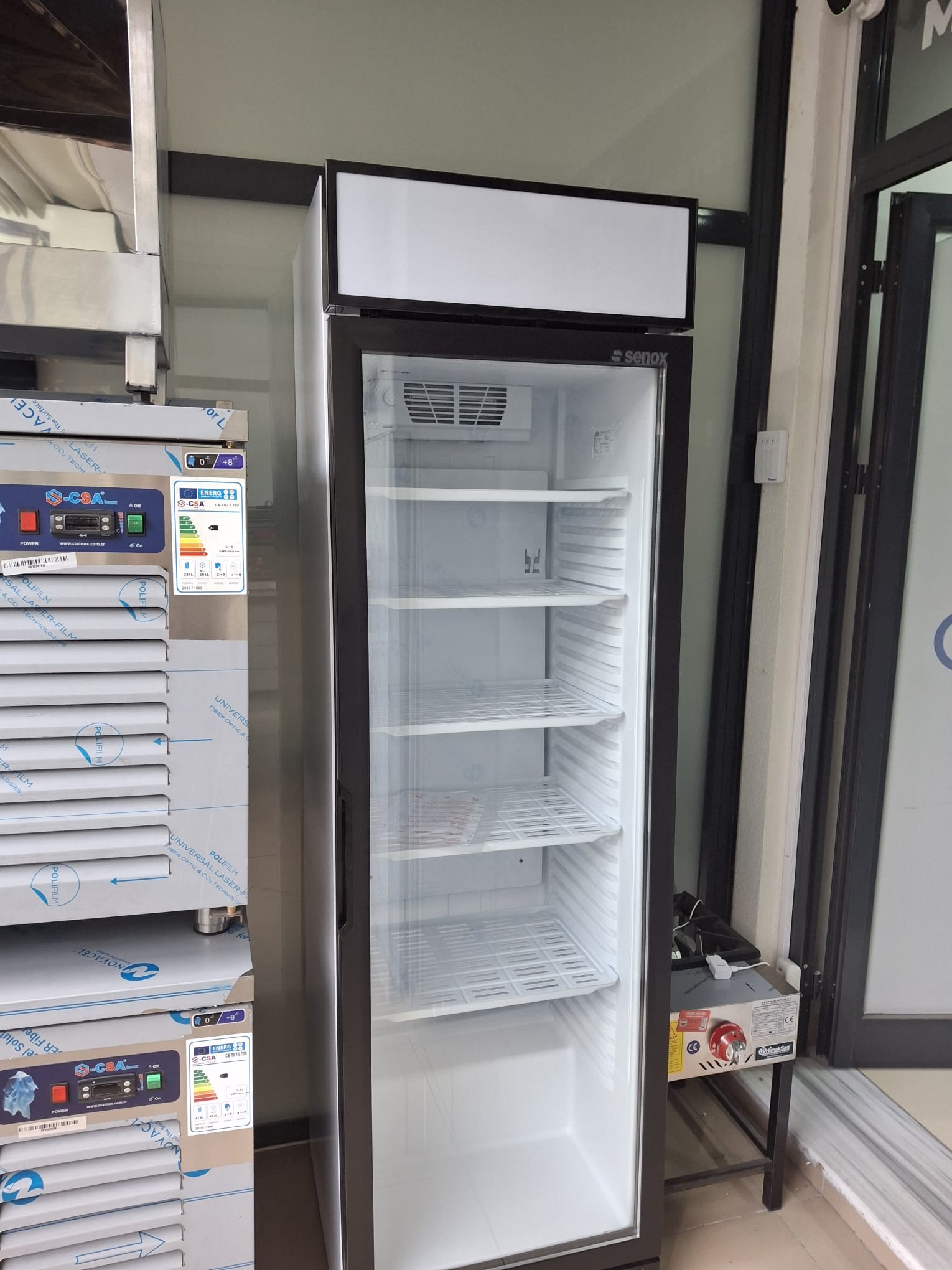 Senox Dik Tip İÇECEK DOLABI SDS-385 DC 1 CF