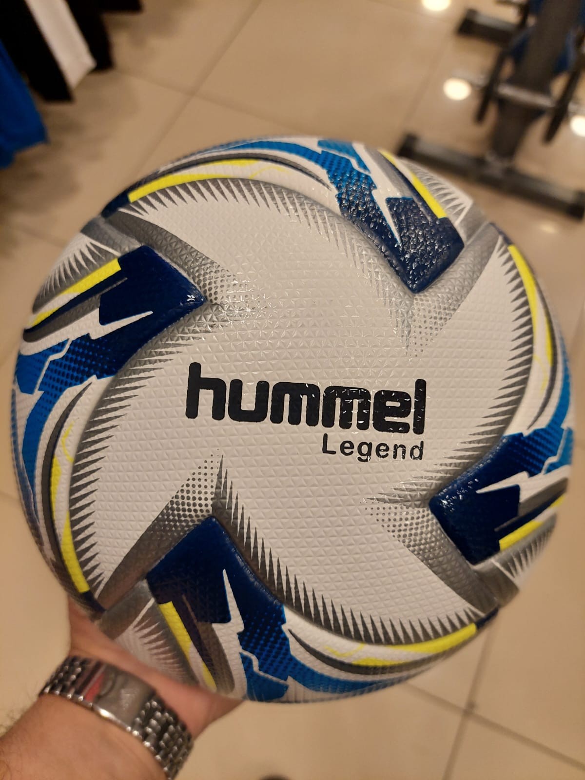 HUMMEL LEGEND HYBRID FUTBOL TOPU