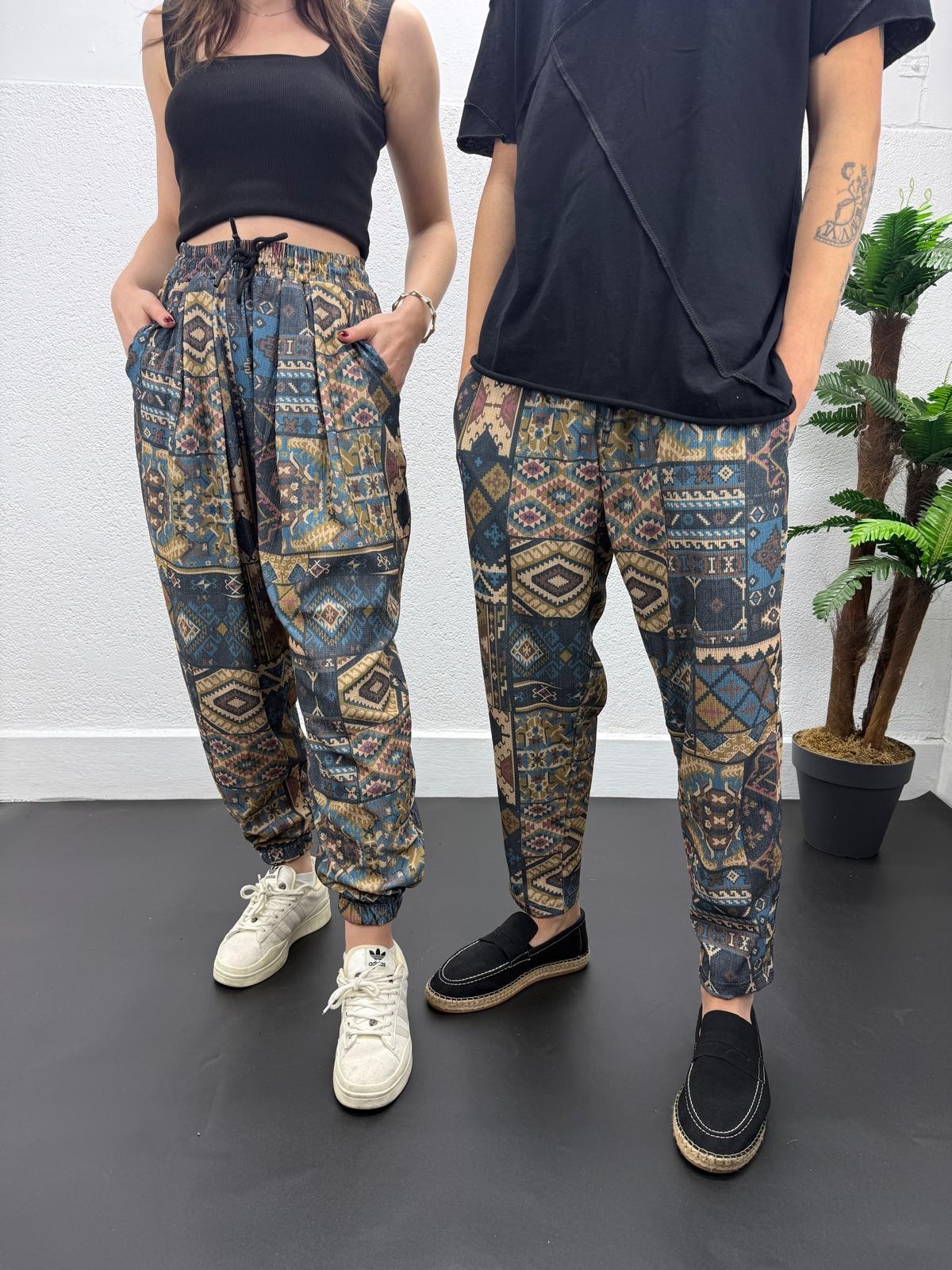 UNİSEX KALIP KİLİM DESEN İNCE YAZLIK BAGET PANTALON