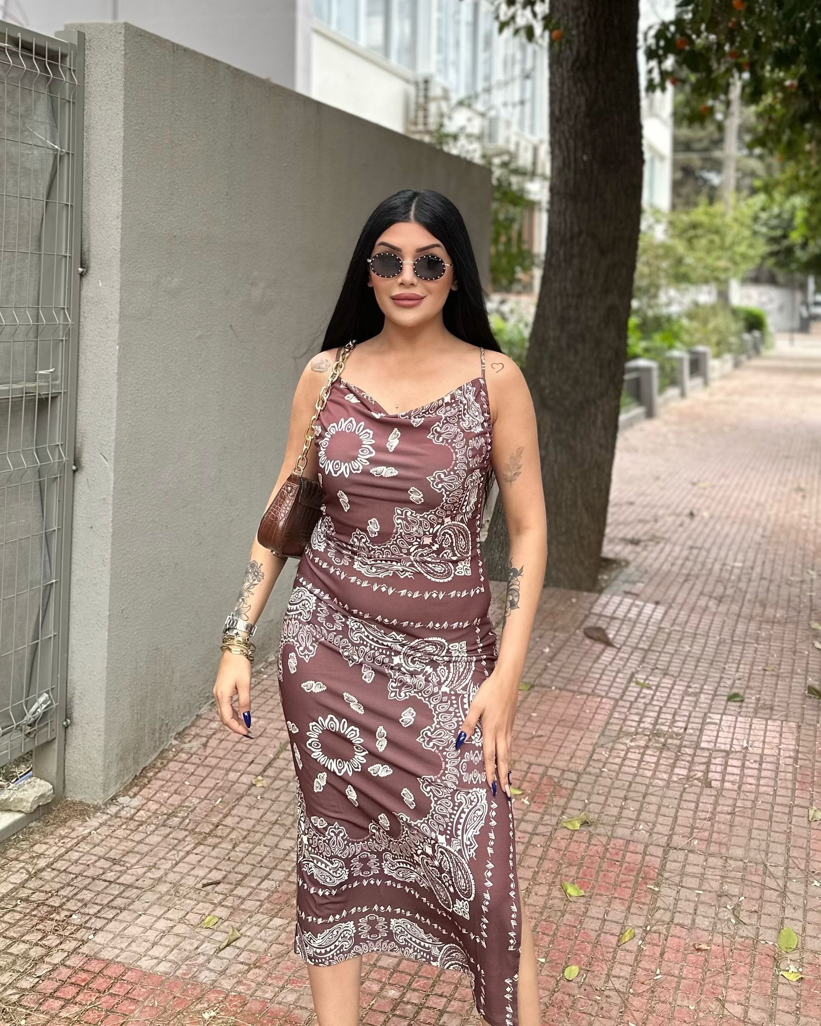 DEGAJE YAKA KAHVE ELBİSE