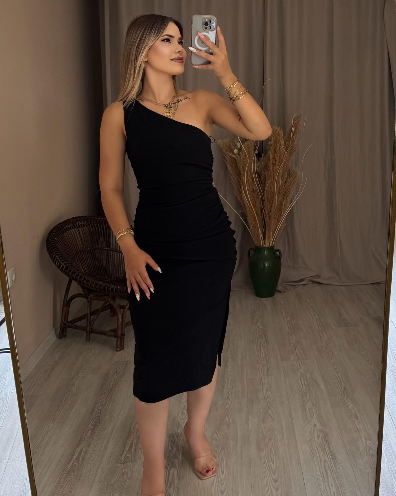 BERY BÜZGÜLÜ ELBİSE 