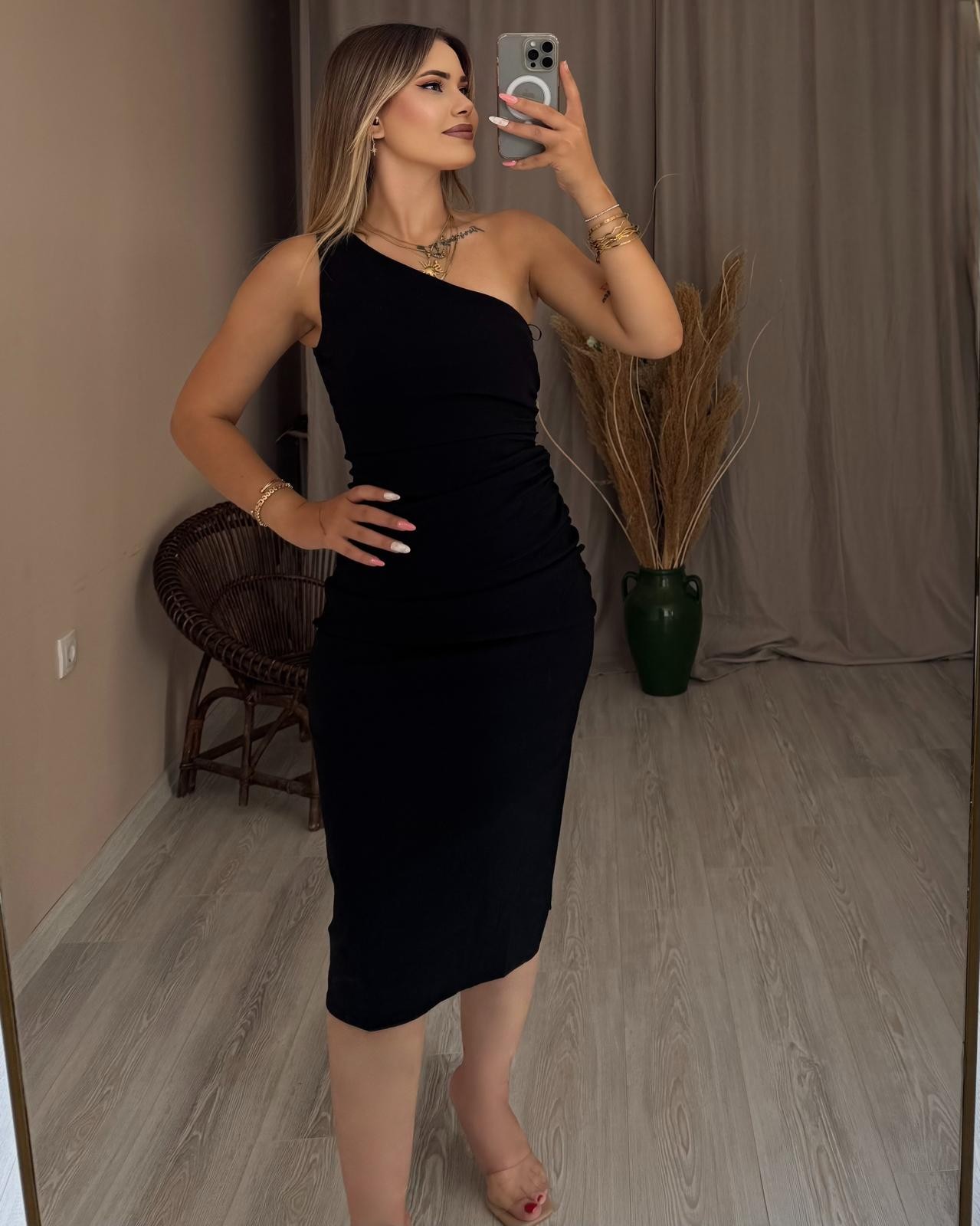 BERY BÜZGÜLÜ ELBİSE 