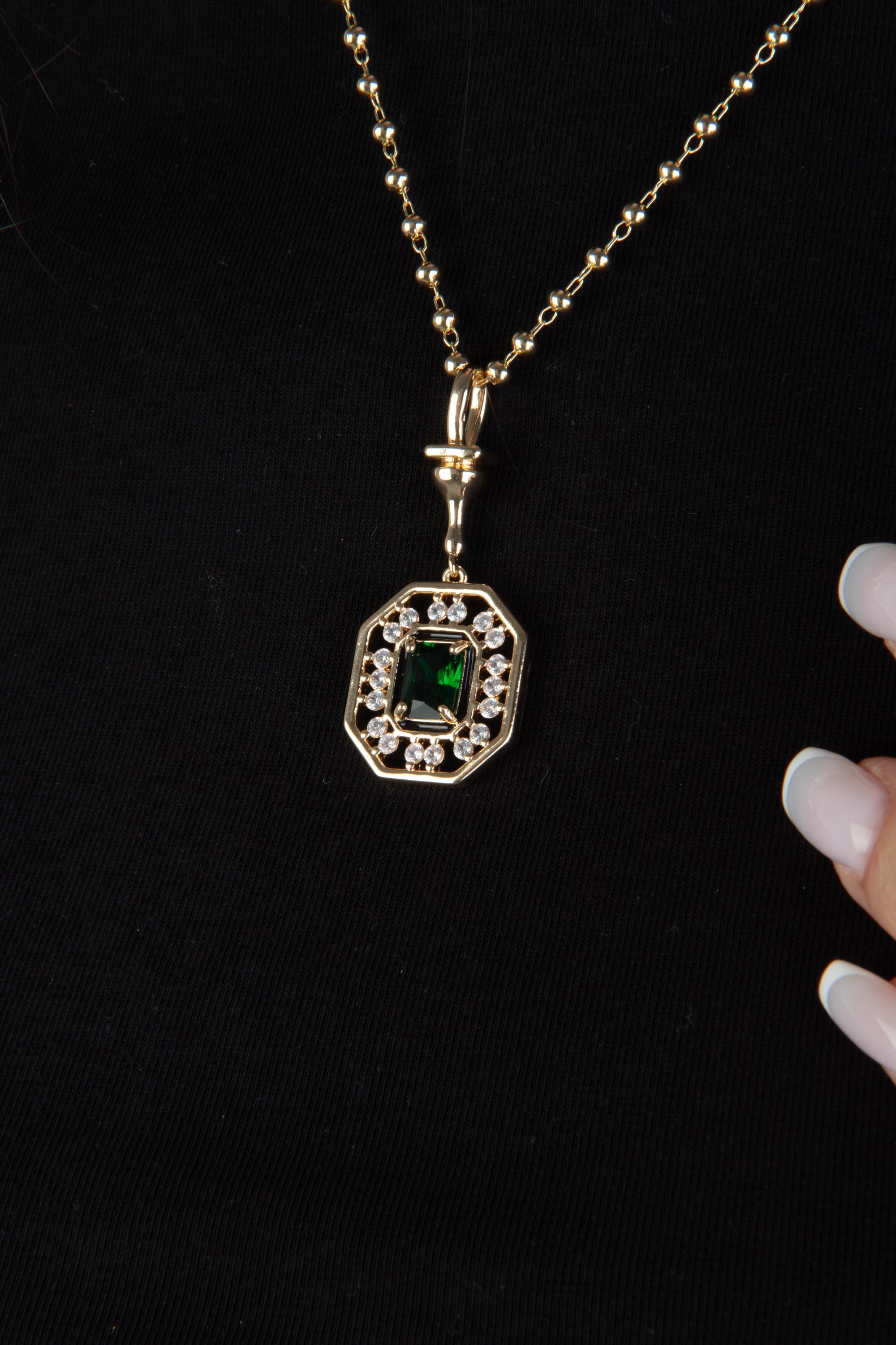 Emerald Royal Medallion Kolye