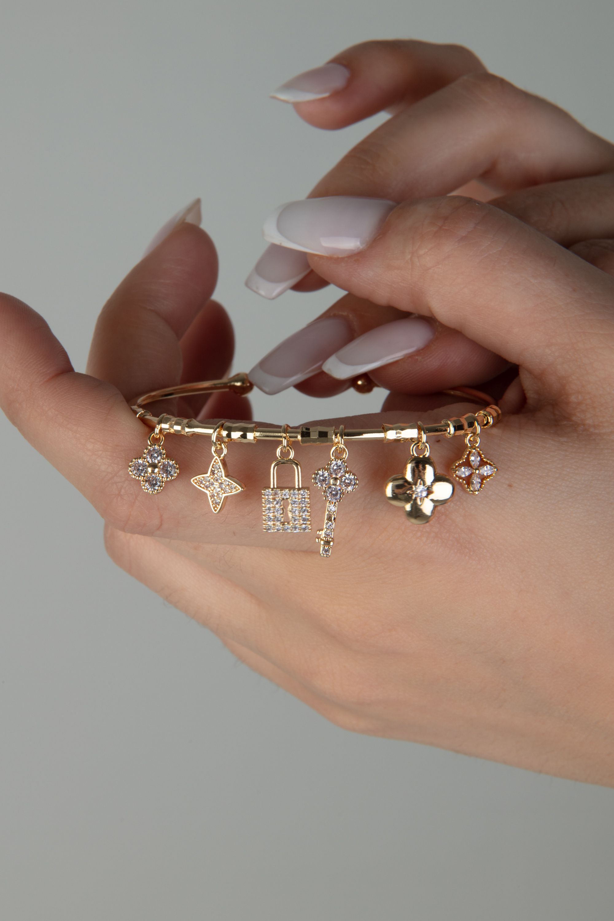 Golden Secrets Charm Bileklik