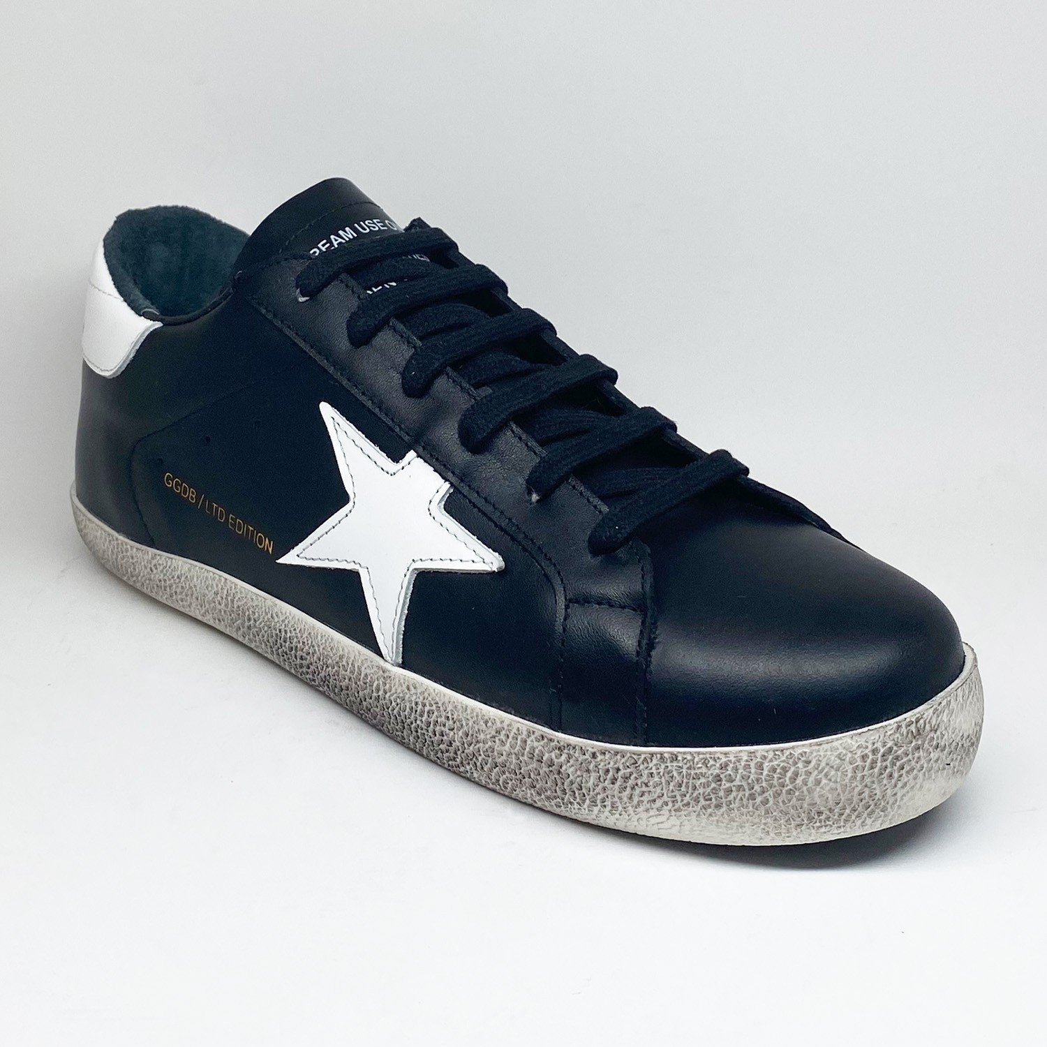 Siyah Deri Beyaz Yıldız Detaylı Erkek Sneaker