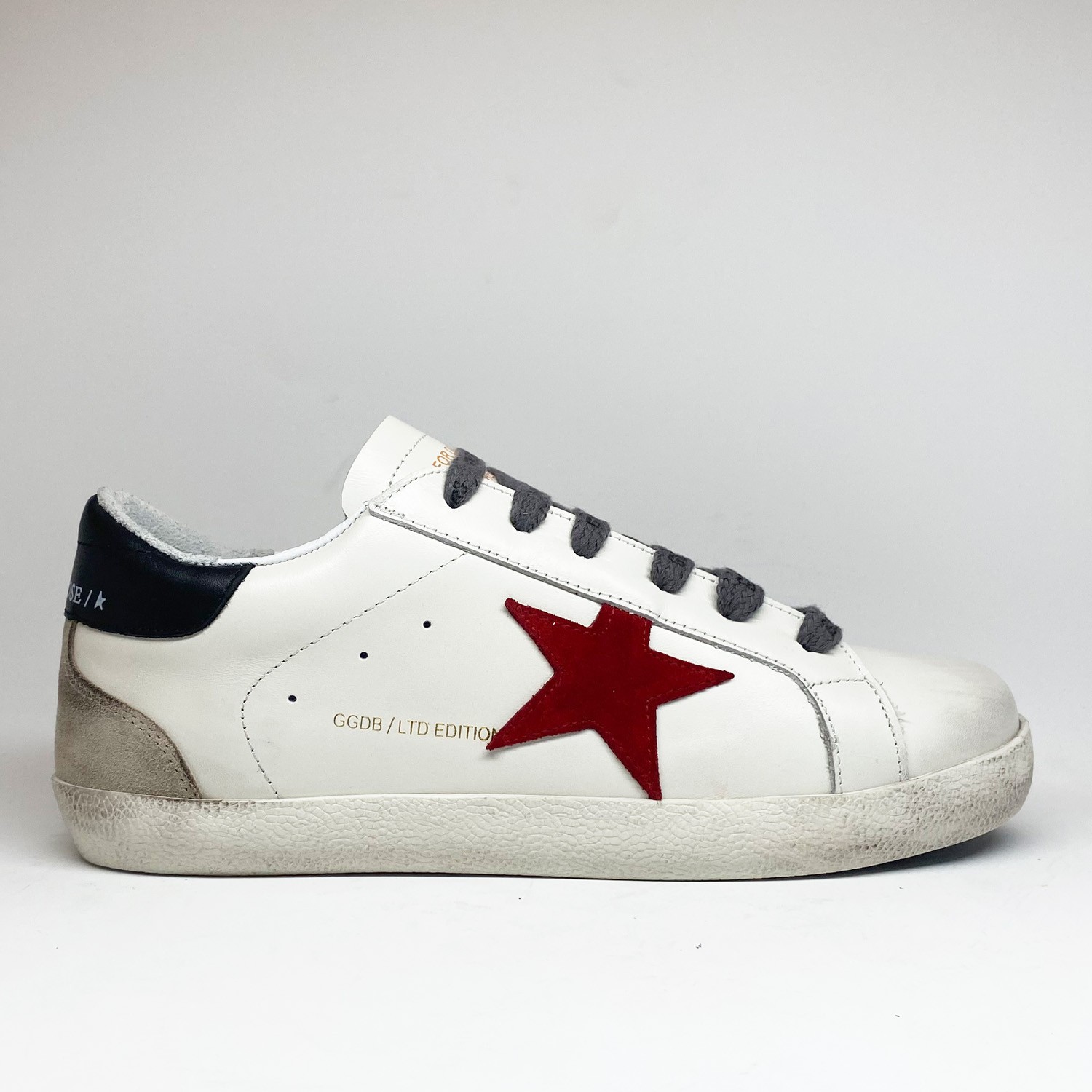 Beyaz Deri Bordo Yıldız Detaylı Erkek Sneaker