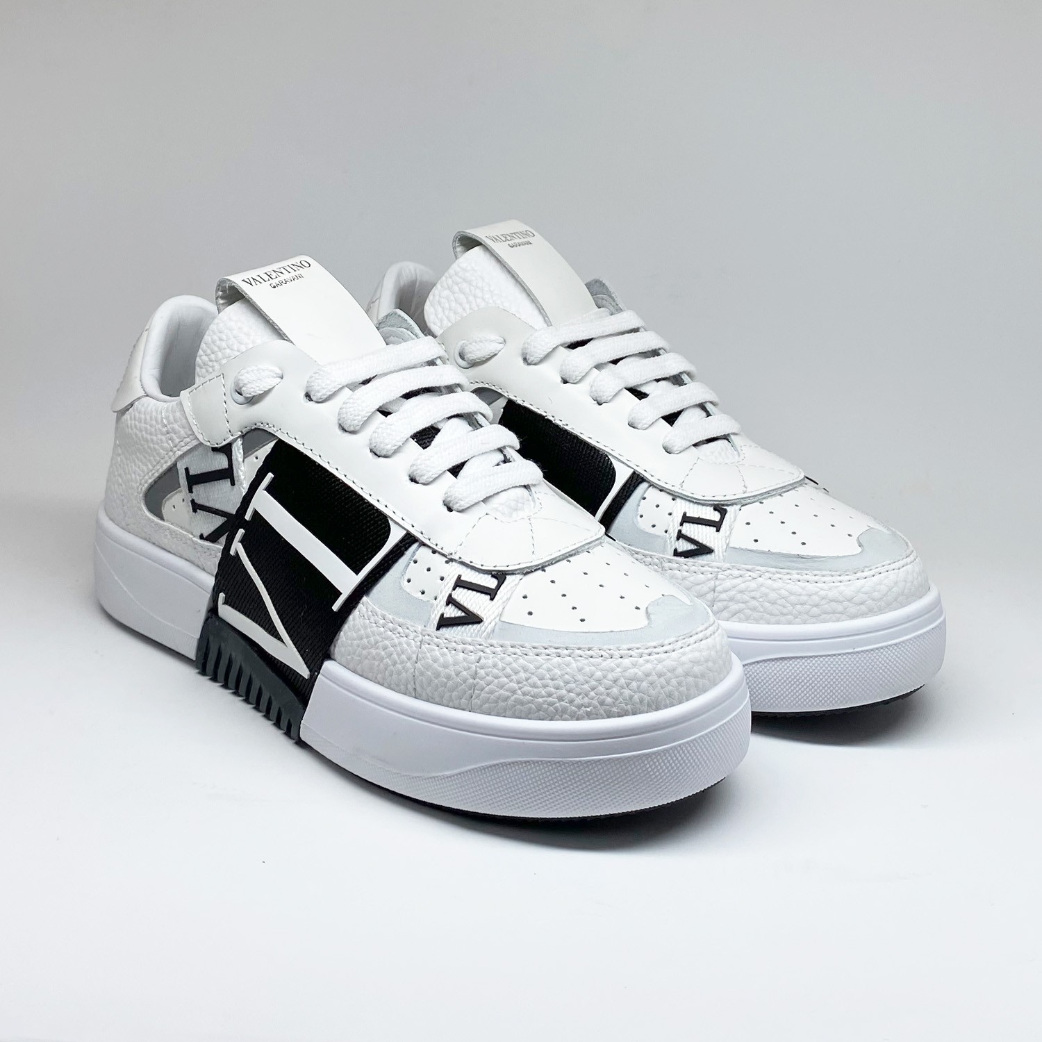 Şerit Detaylı Beyaz Sneaker
