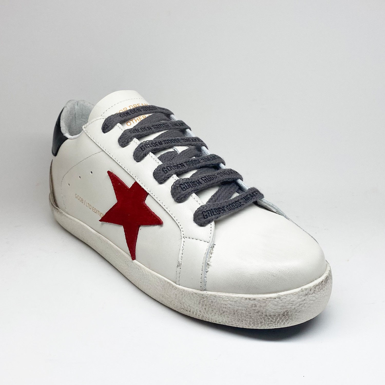 Beyaz Deri Bordo Yıldız Detaylı Erkek Sneaker