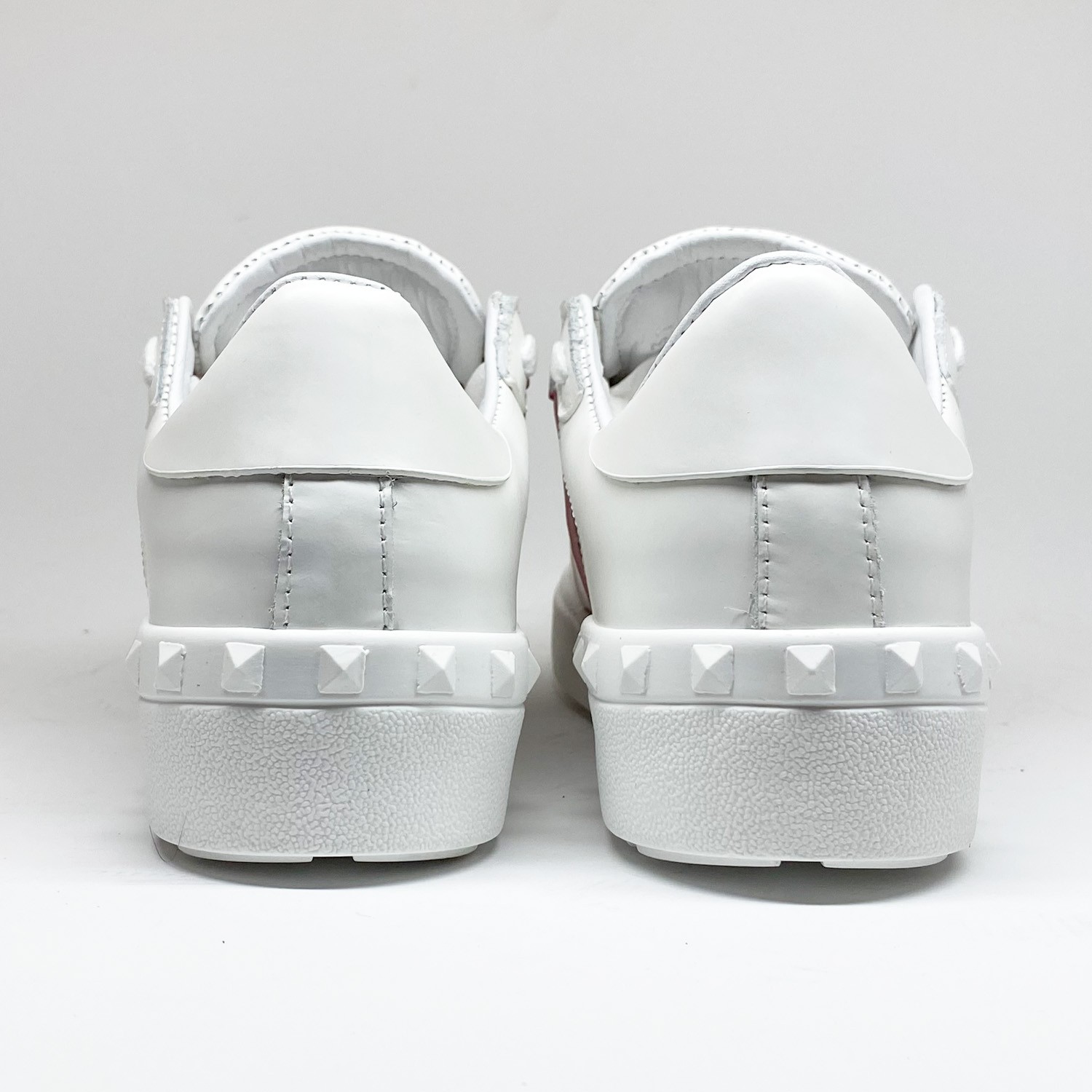 Pembe Şeritli Beyaz Sneaker
